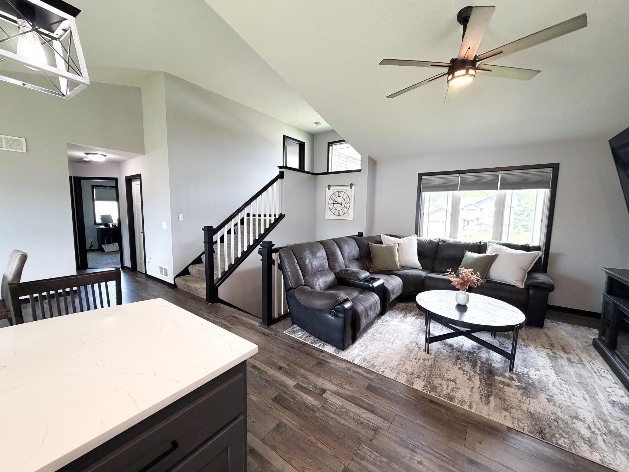 8255 384th Trail Property Photo 12