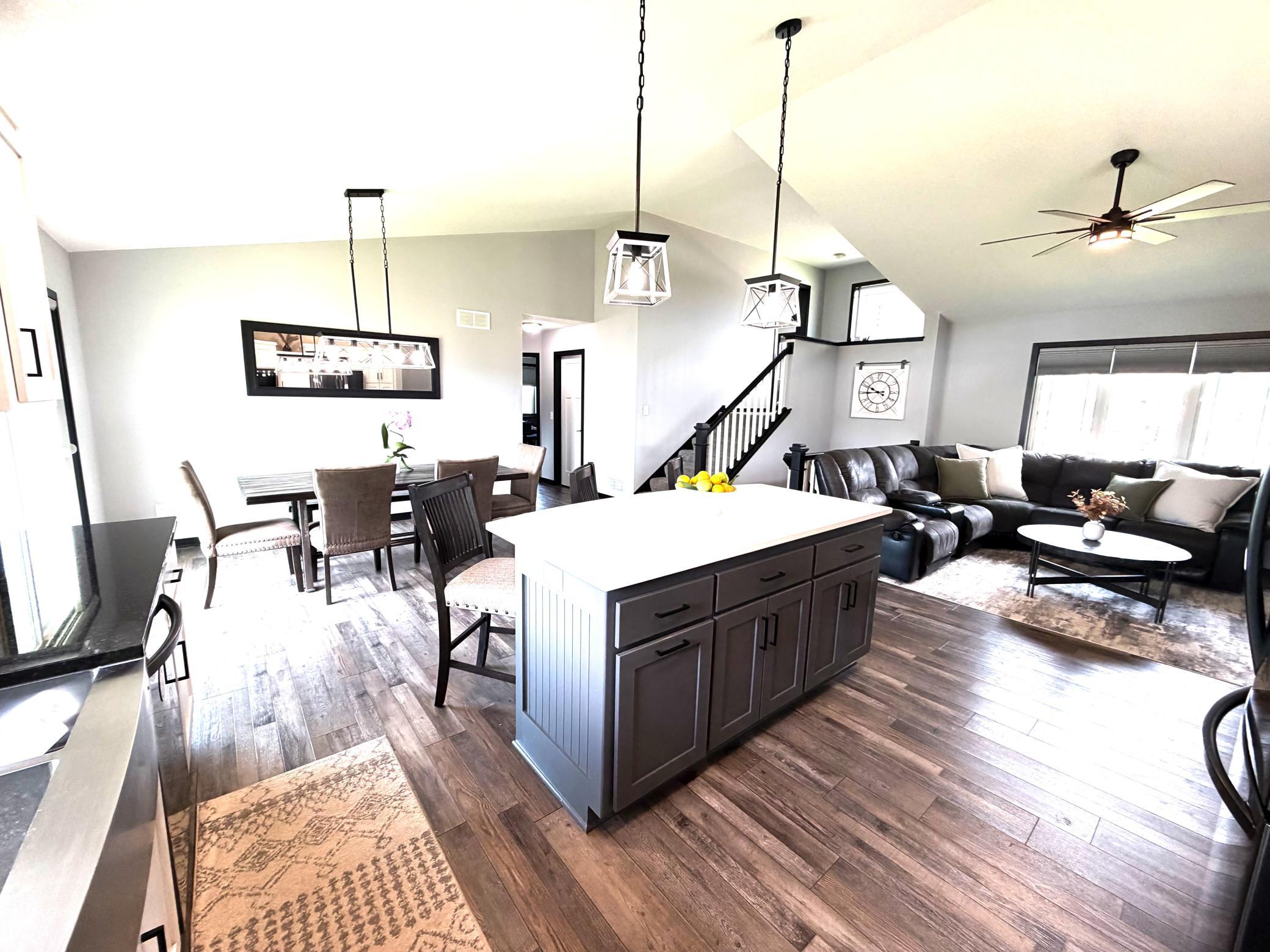 8255 384th Trail Property Photo 23