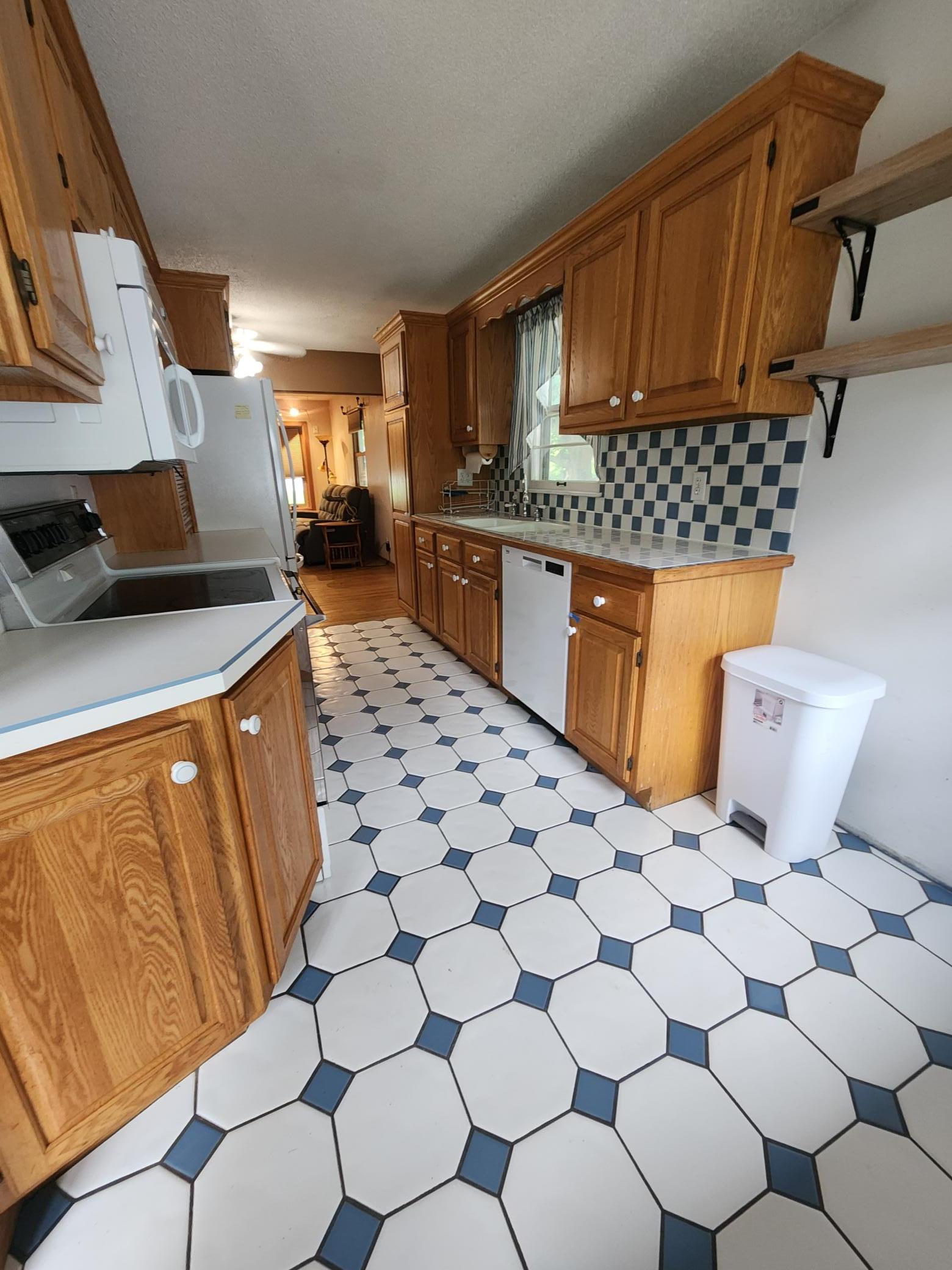 2606 Pearl Court Se Property Photo 5