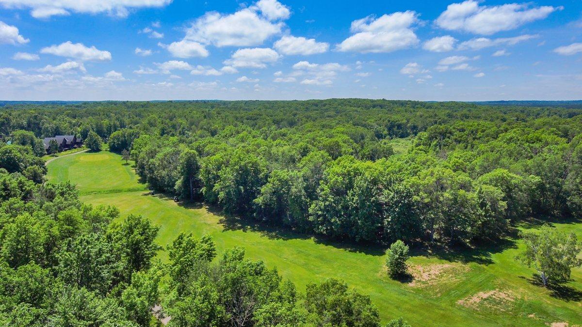 18541 Golf Circle Property Photo 34