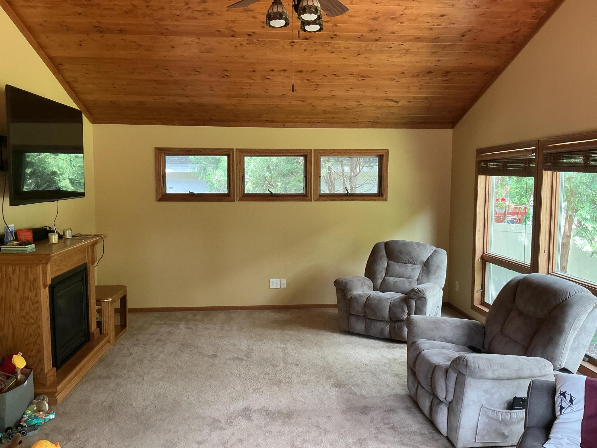 5220 Quail Avenue N Property Photo 6