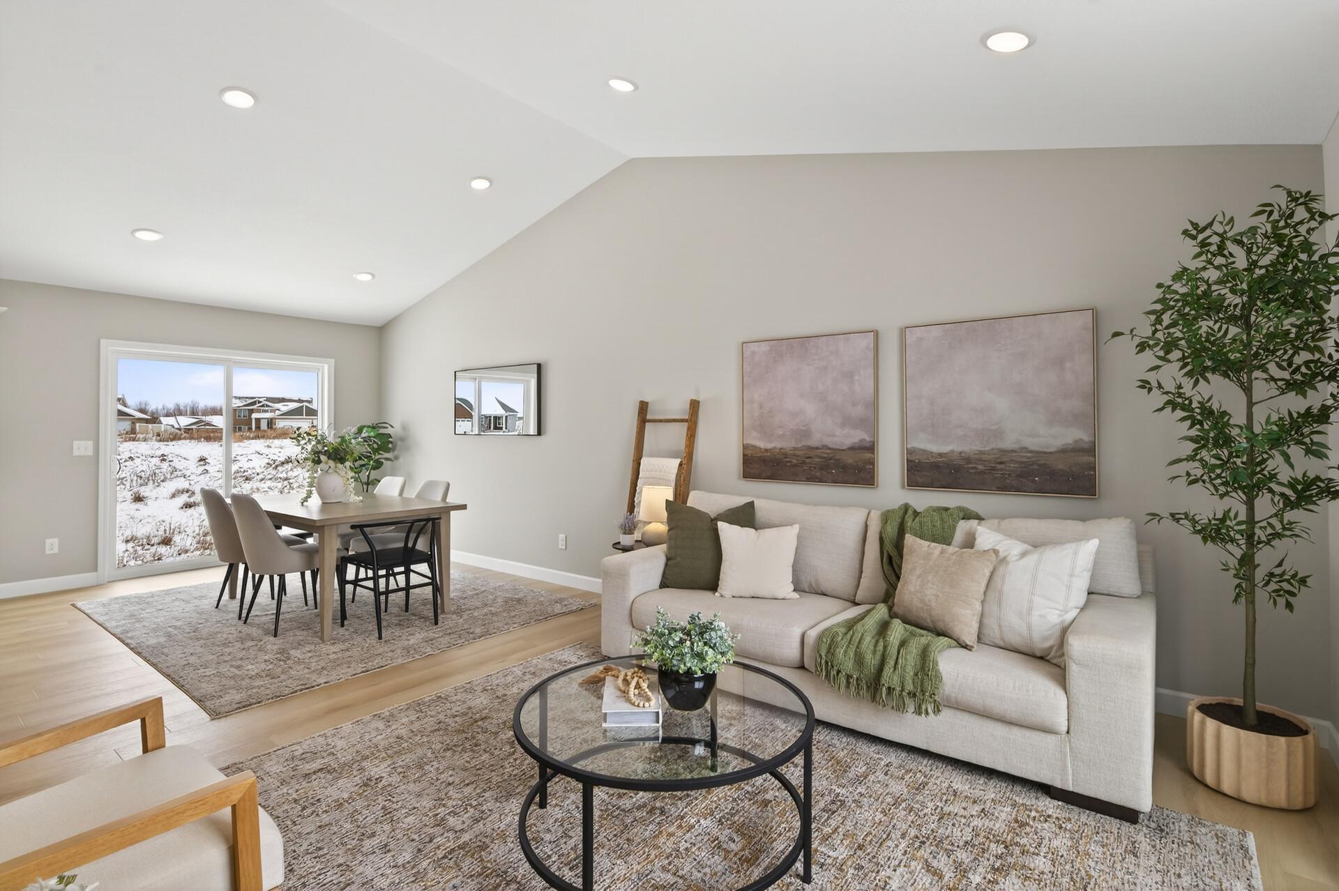 1004 Misty Meadow Boulevard Property Photo 9