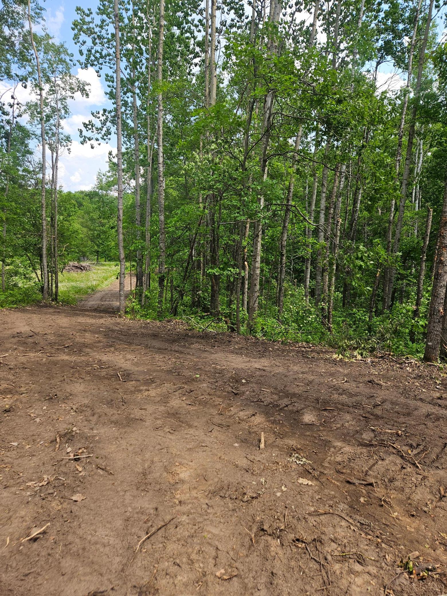 Parcel E Rogue Way Property Photo 3