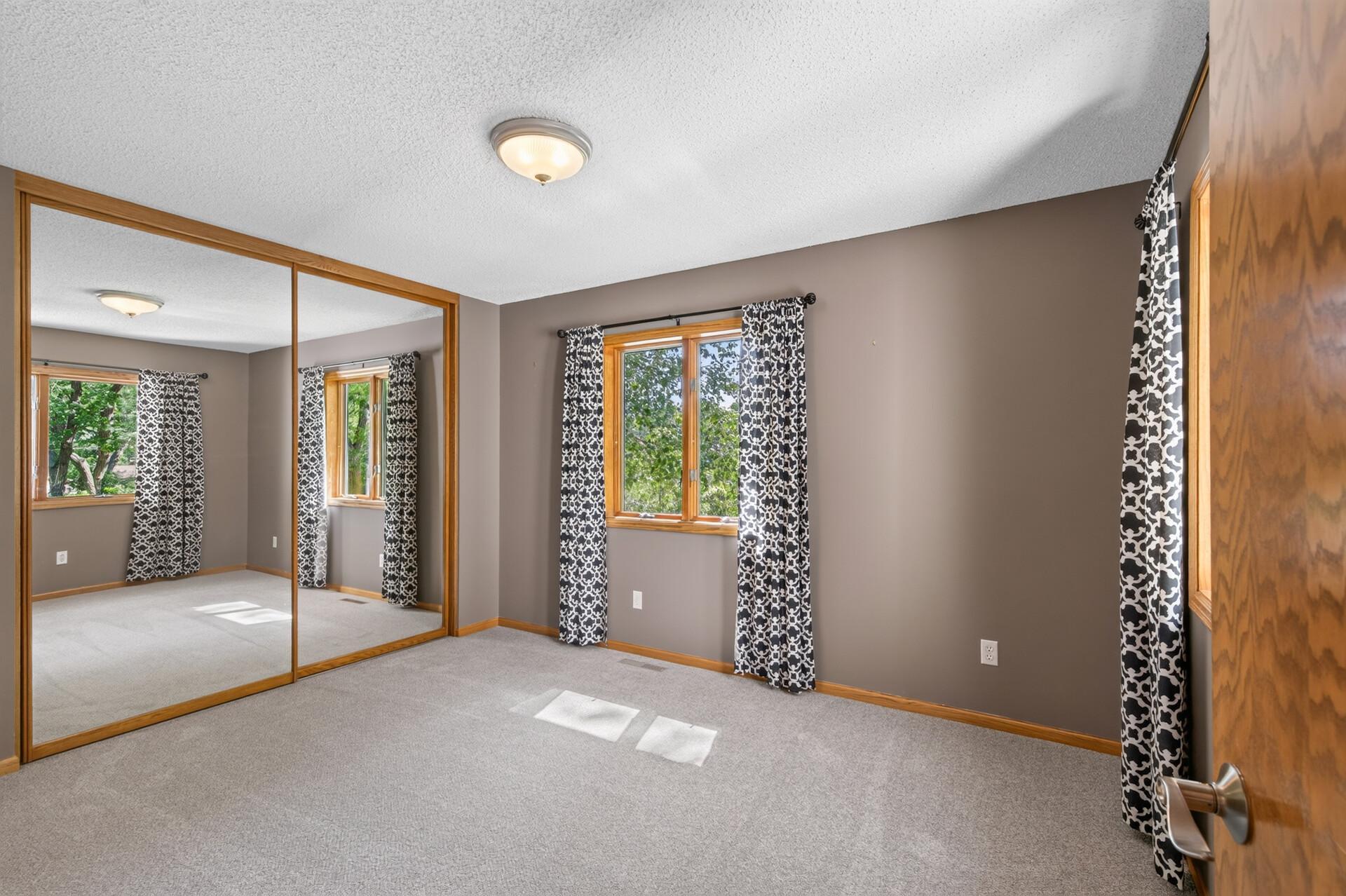 4929 West Lane Property Photo 32