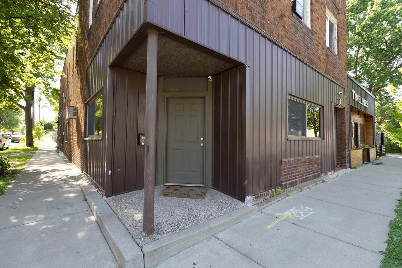 1321 Payne Avenue E Property Photo 3