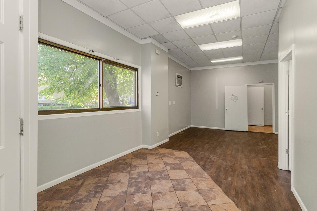 1321 Payne Avenue E Property Photo 8