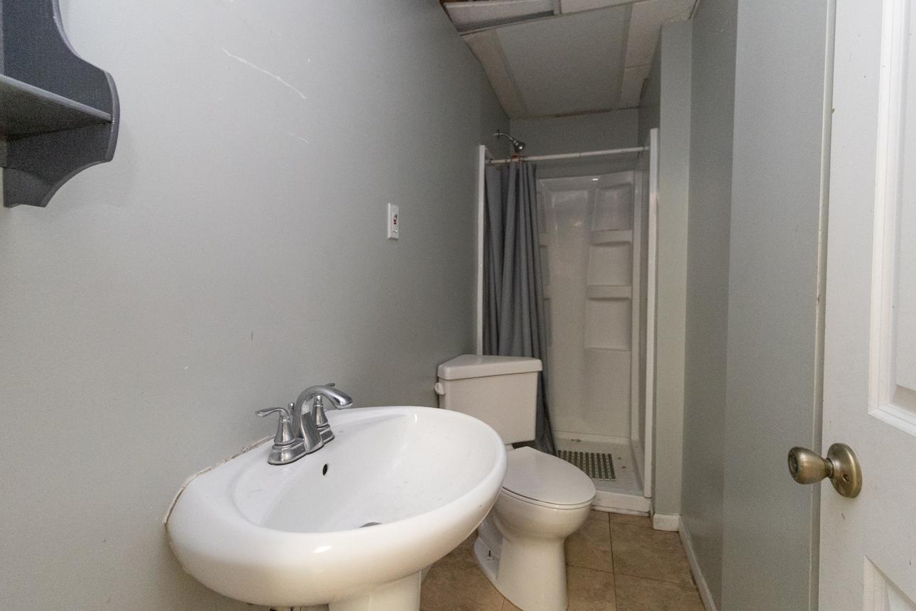 1321 Payne Avenue E Property Photo 24