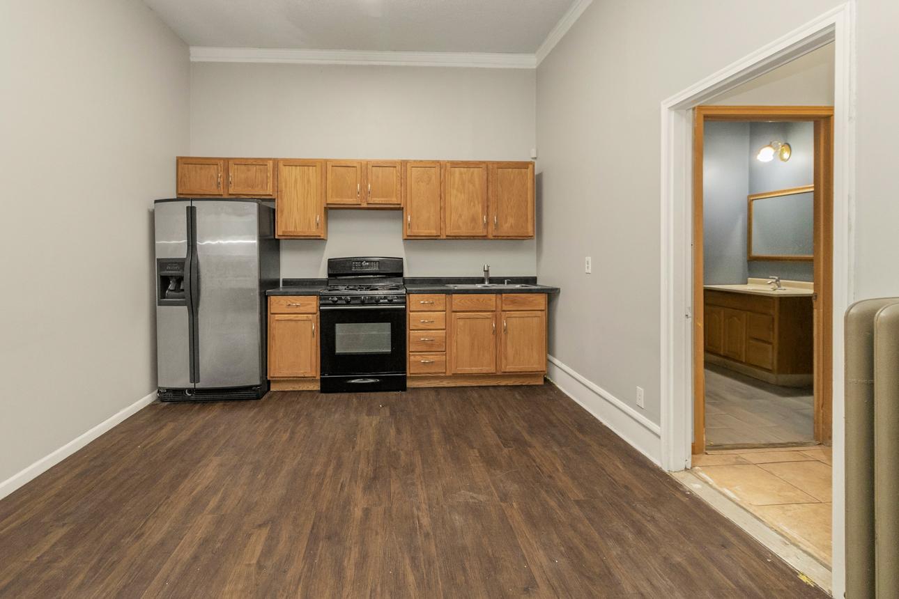 1321 Payne Avenue E Property Photo 35