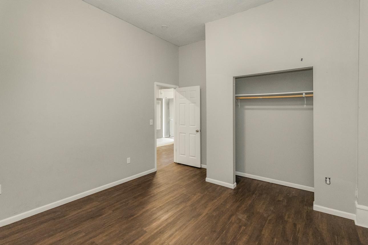 1321 Payne Avenue E Property Photo 36