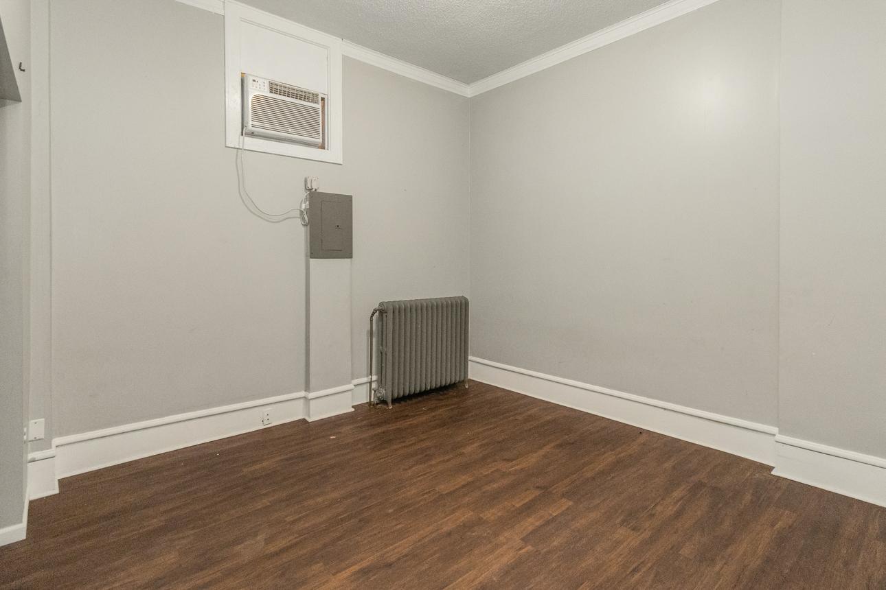 1321 Payne Avenue E Property Photo 37