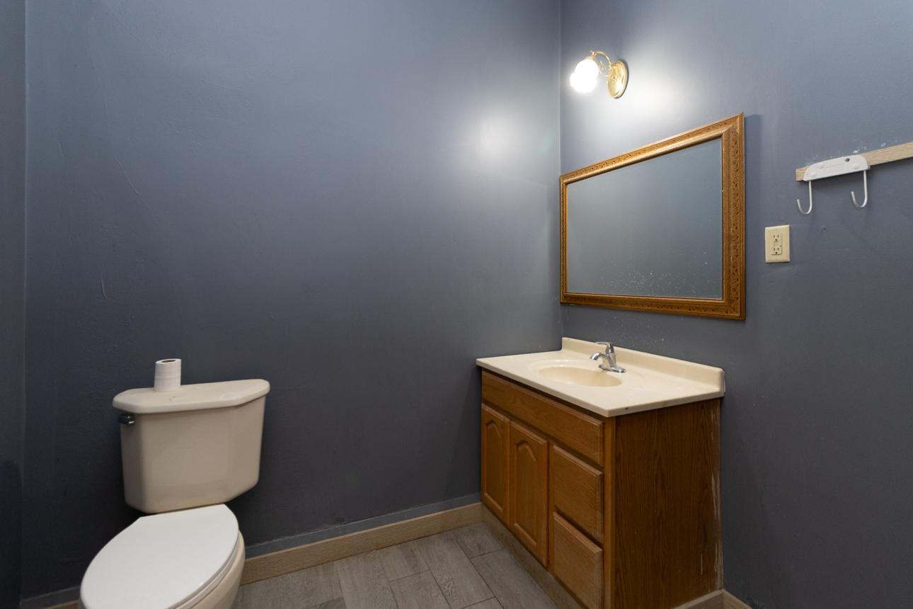 1321 Payne Avenue E Property Photo 40