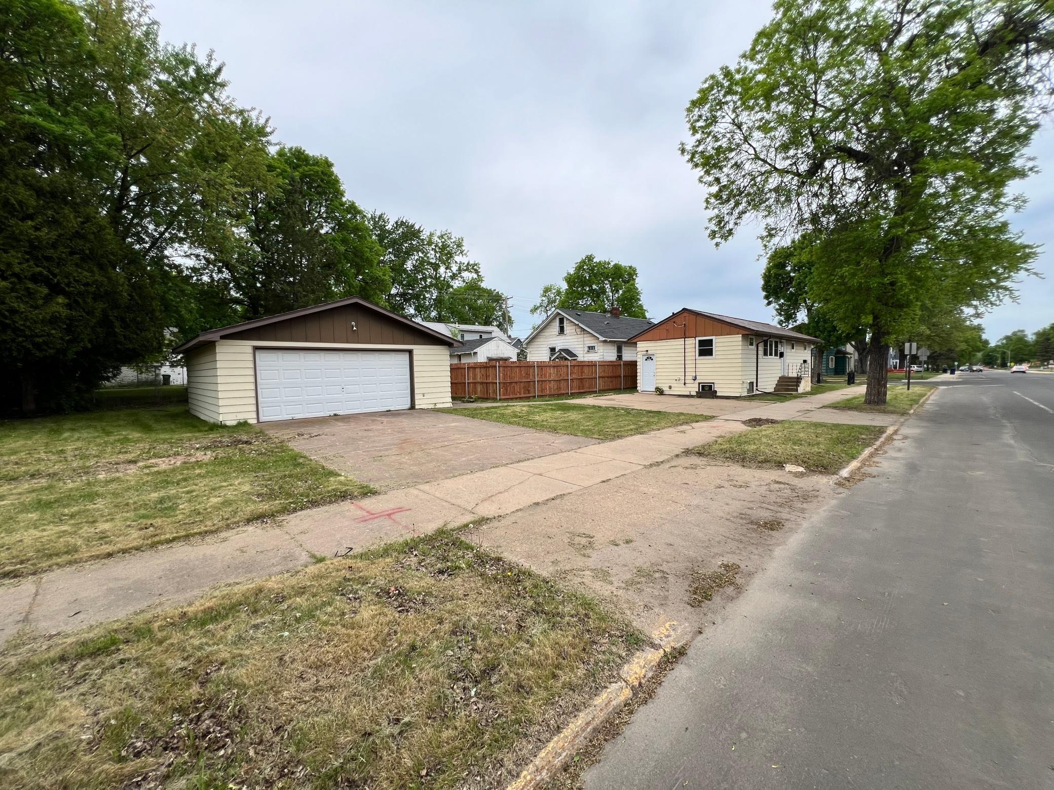 2401 7th Avenue E Property Photo 1
