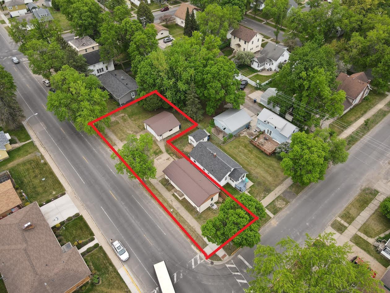 2401 7th Avenue E Property Photo 4