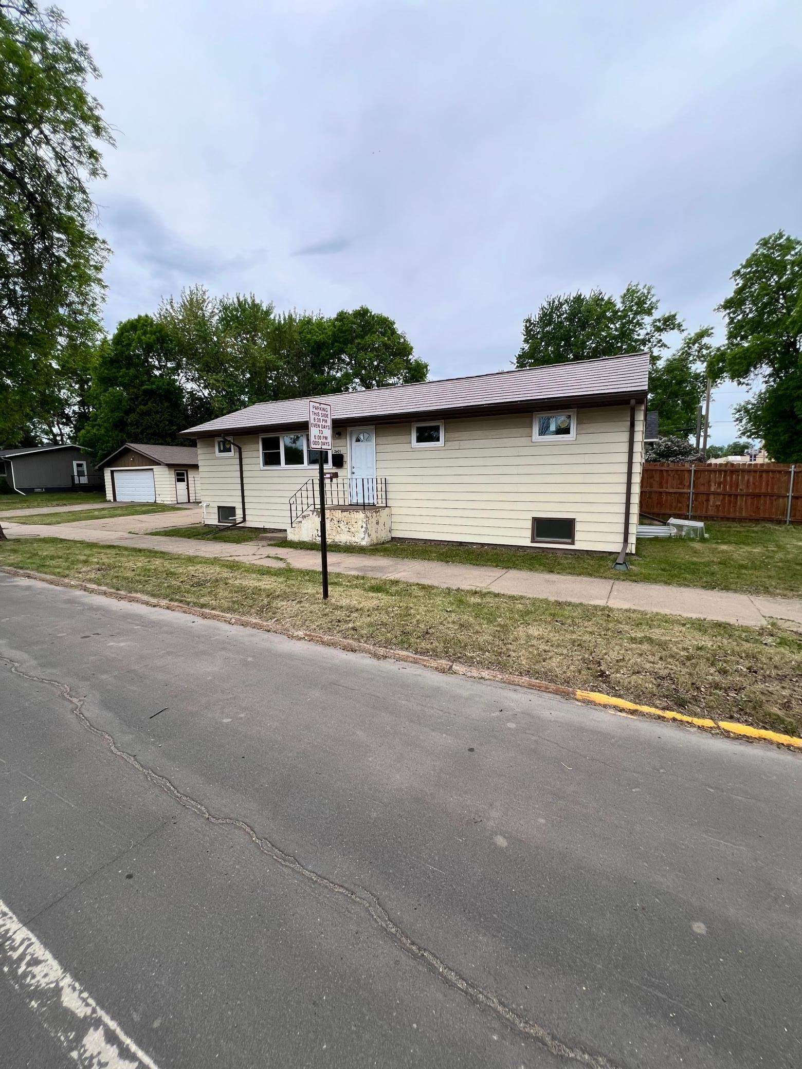 2401 7th Avenue E Property Photo 12