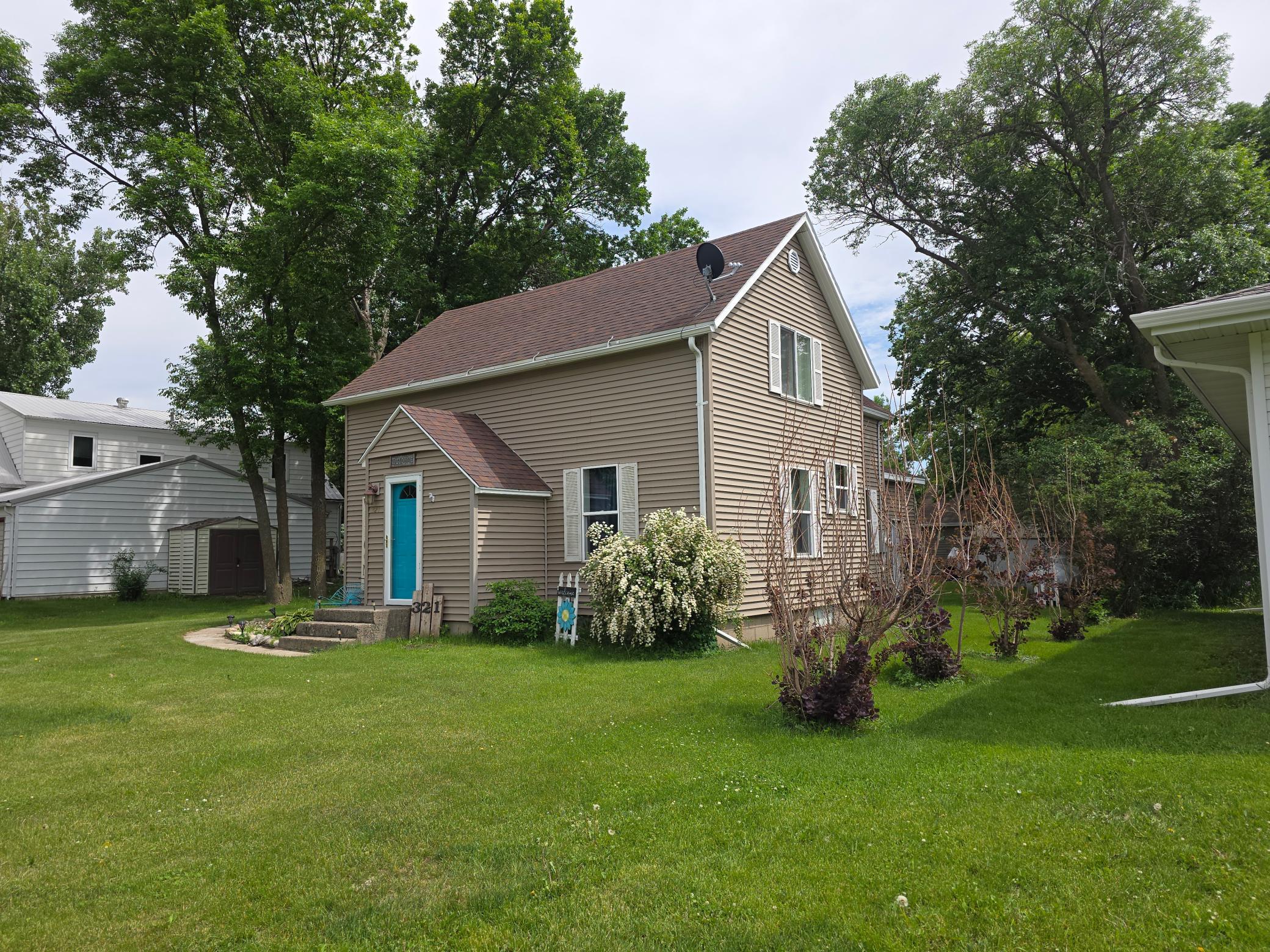 321 Sioux Street Property Photo 1