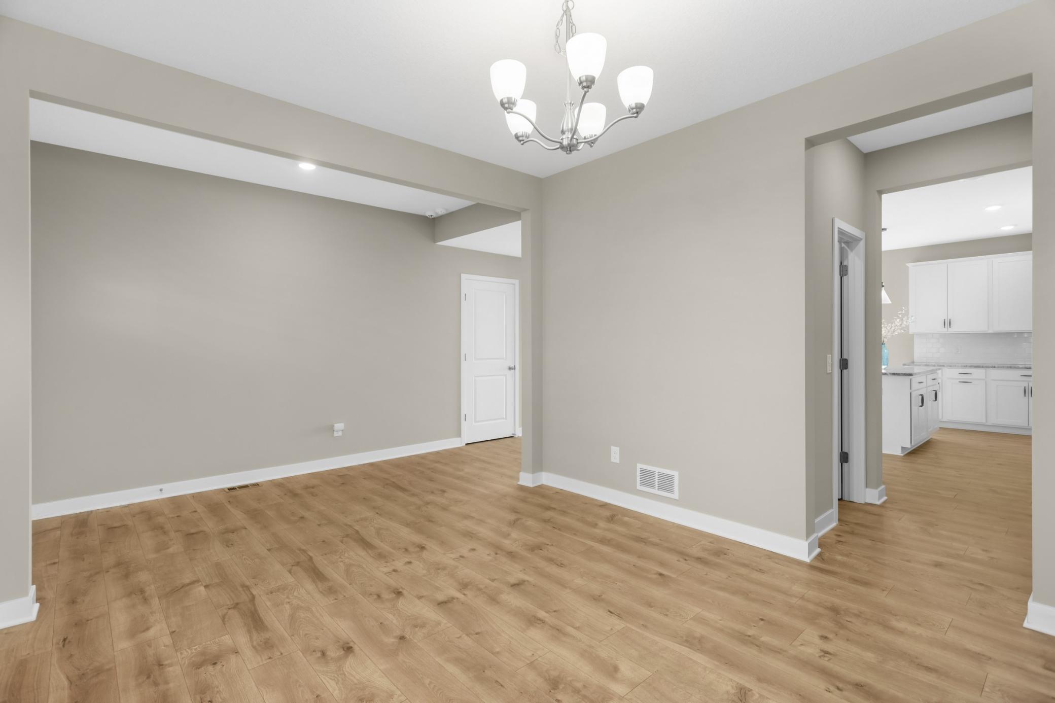 6180 Martin Avenue Ne Property Photo 8