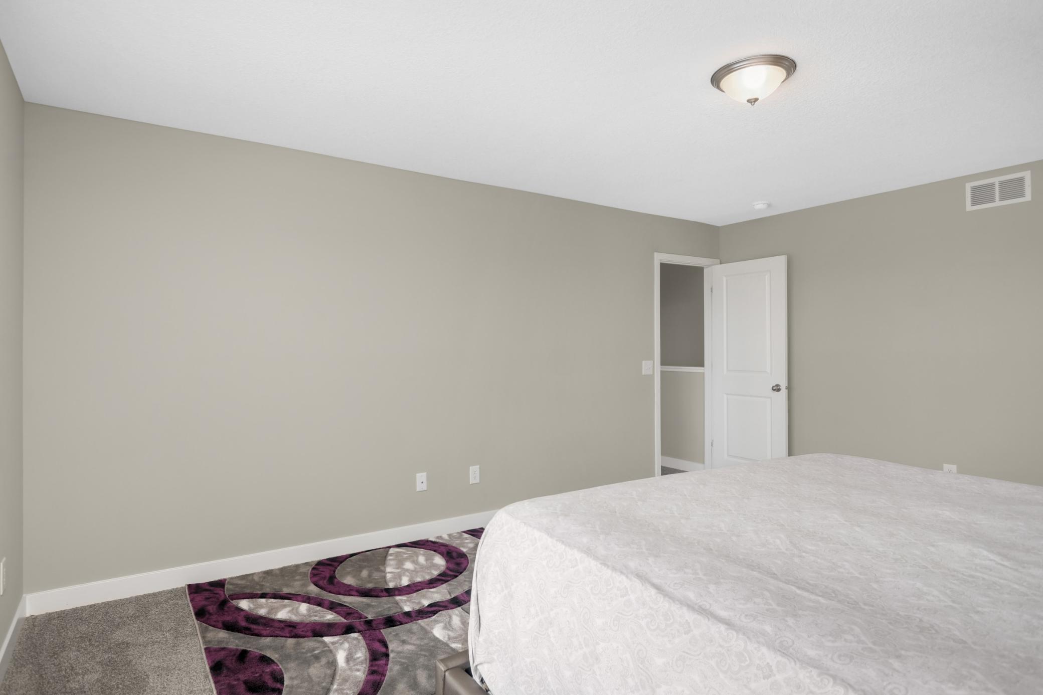 6180 Martin Avenue Ne Property Photo 17