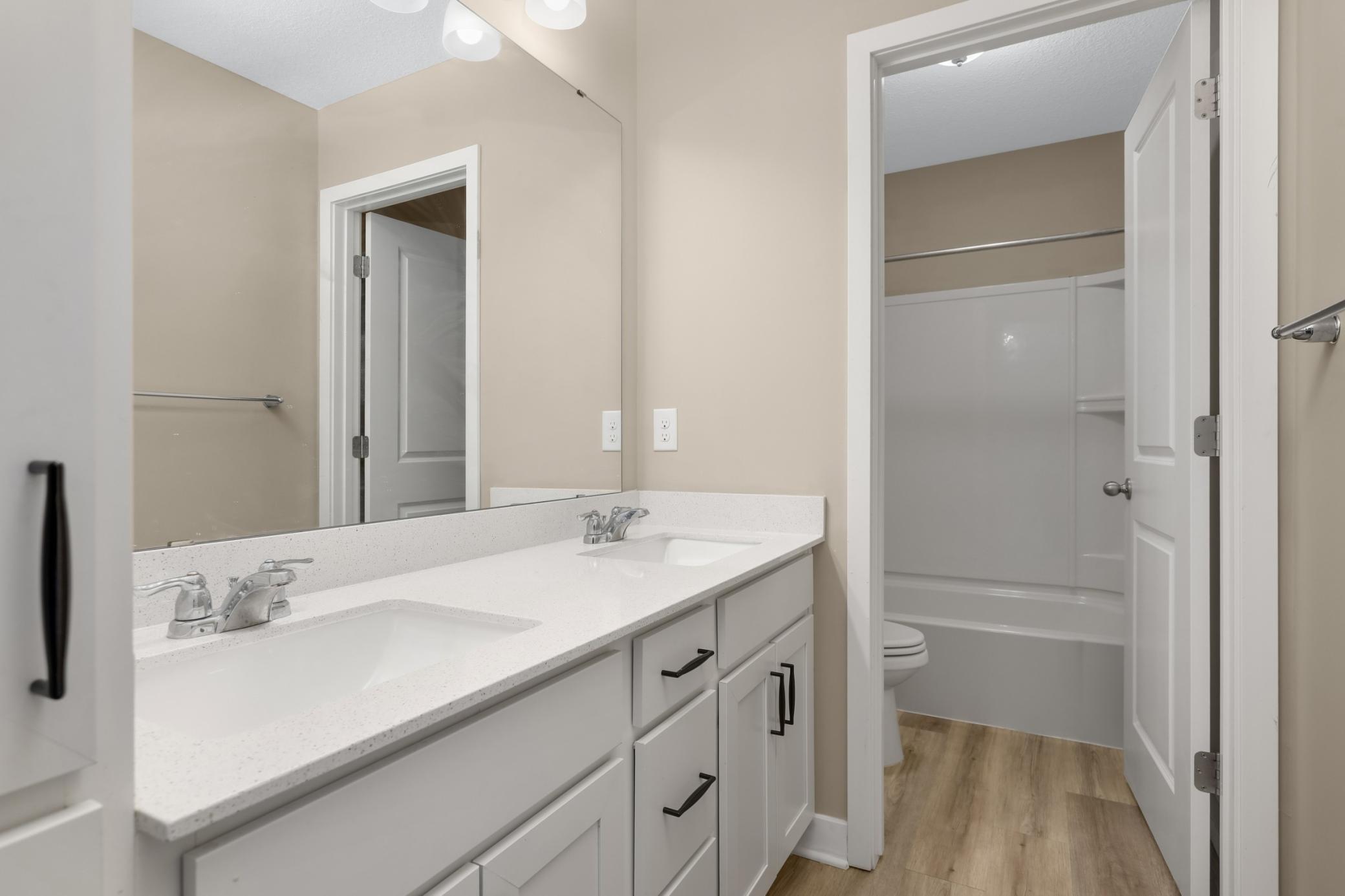 6180 Martin Avenue Ne Property Photo 25