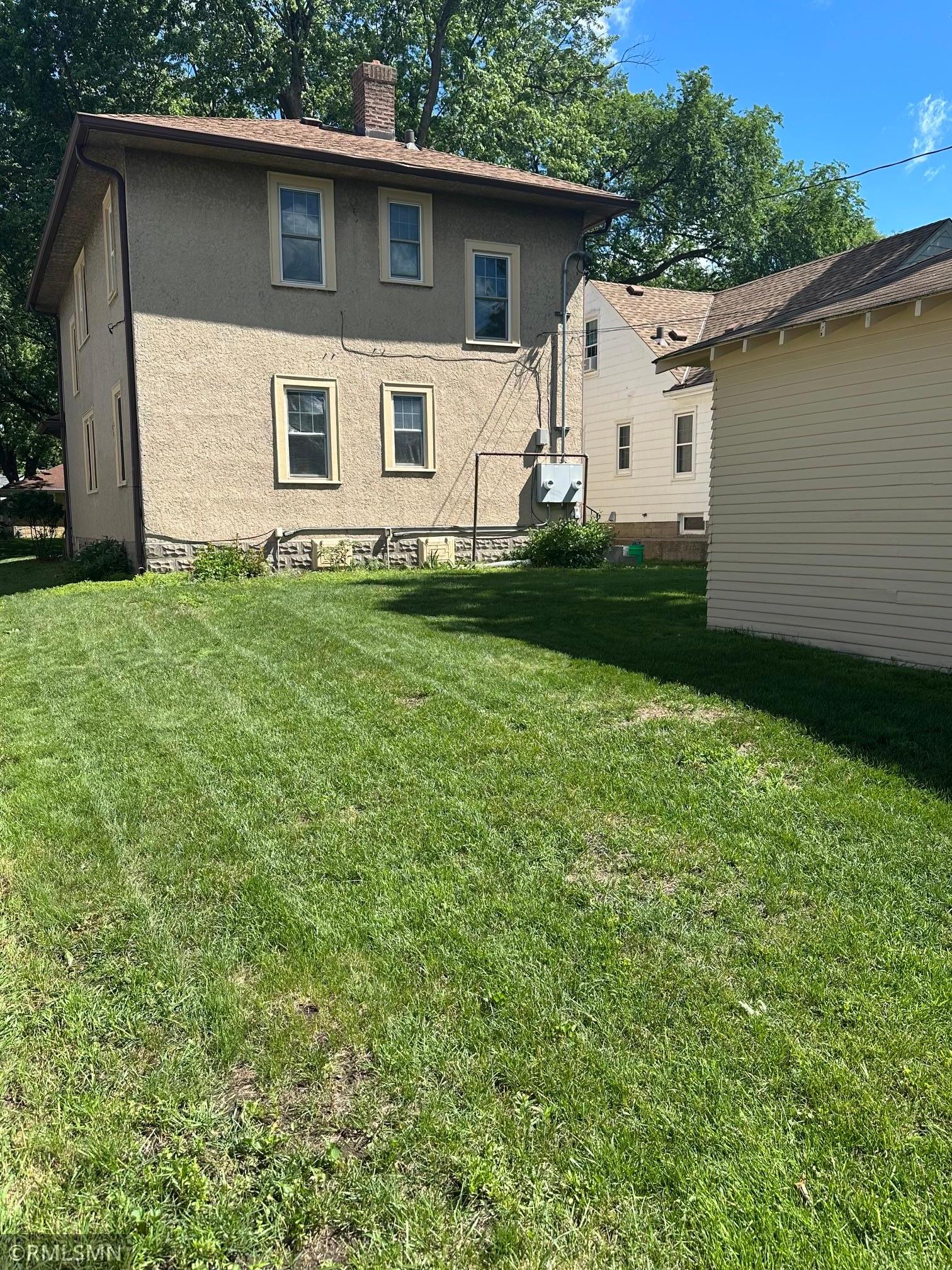 2196 Eleanor Avenue Property Photo 4