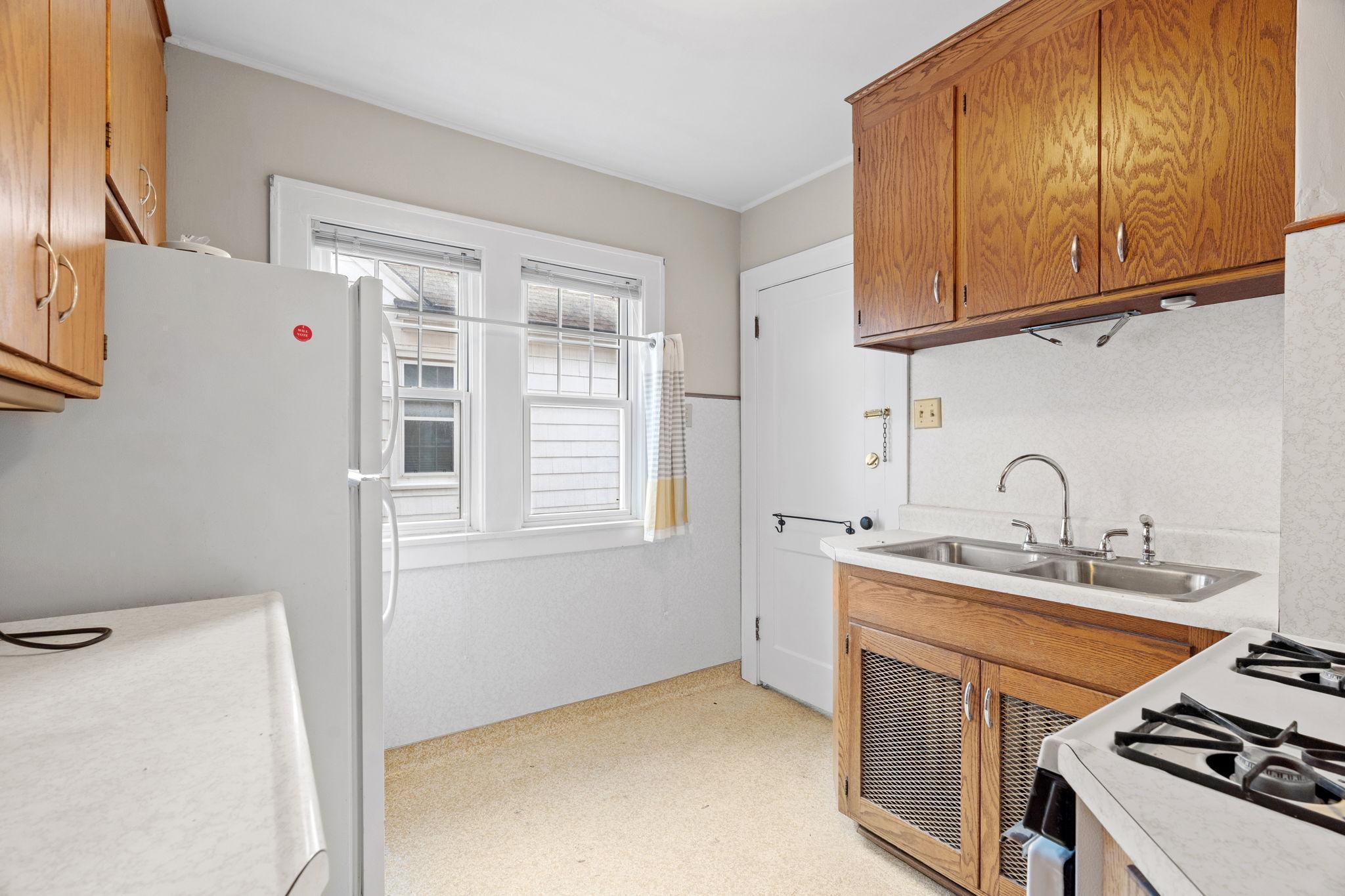 2196 Eleanor Avenue Property Photo 11