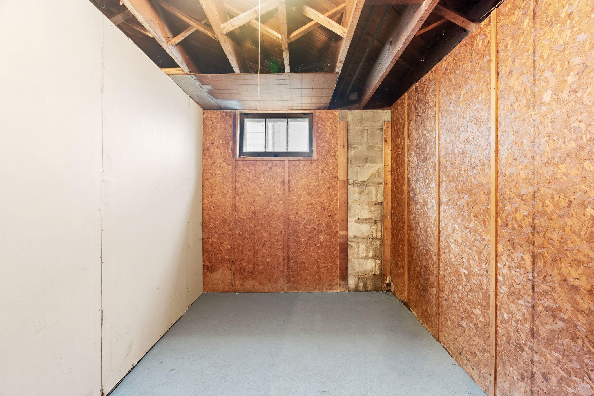 2196 Eleanor Avenue Property Photo 32