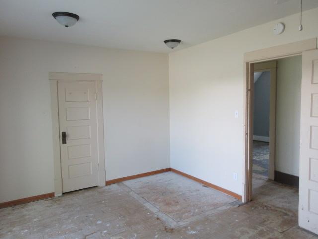 203 4th Street Sw Property Photo 9