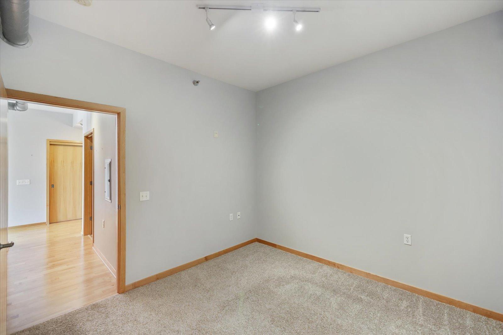 1211 Lagoon Avenue 510 Property Photo 8
