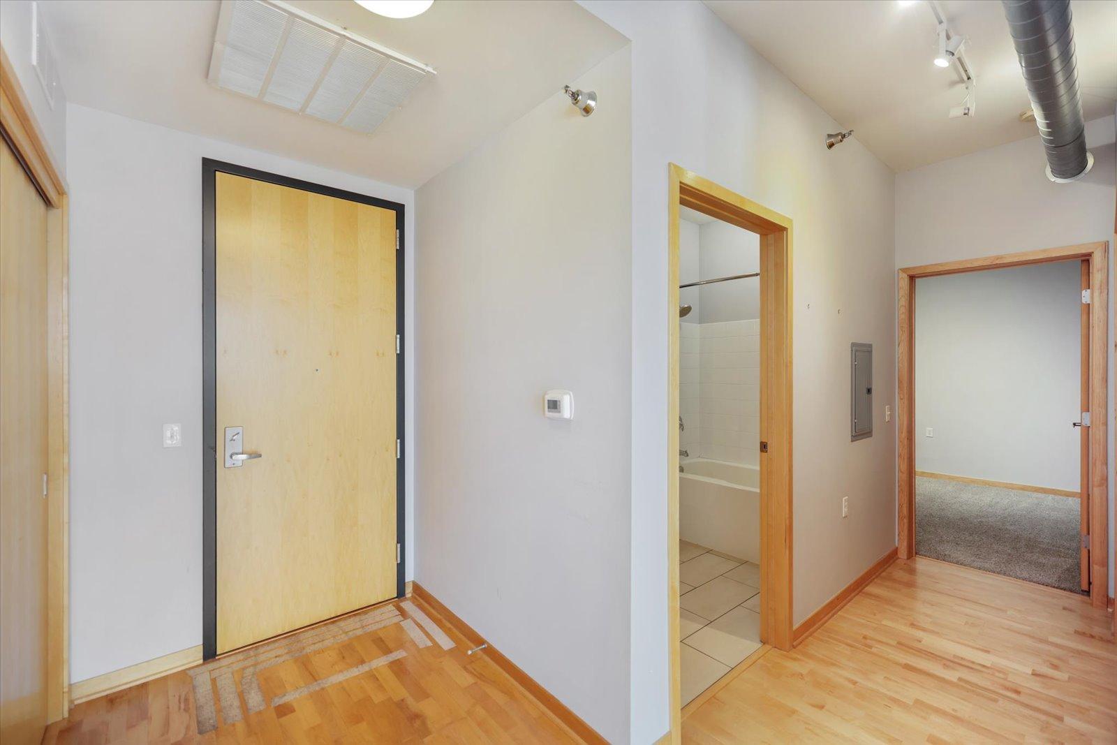 1211 Lagoon Avenue 510 Property Photo 17