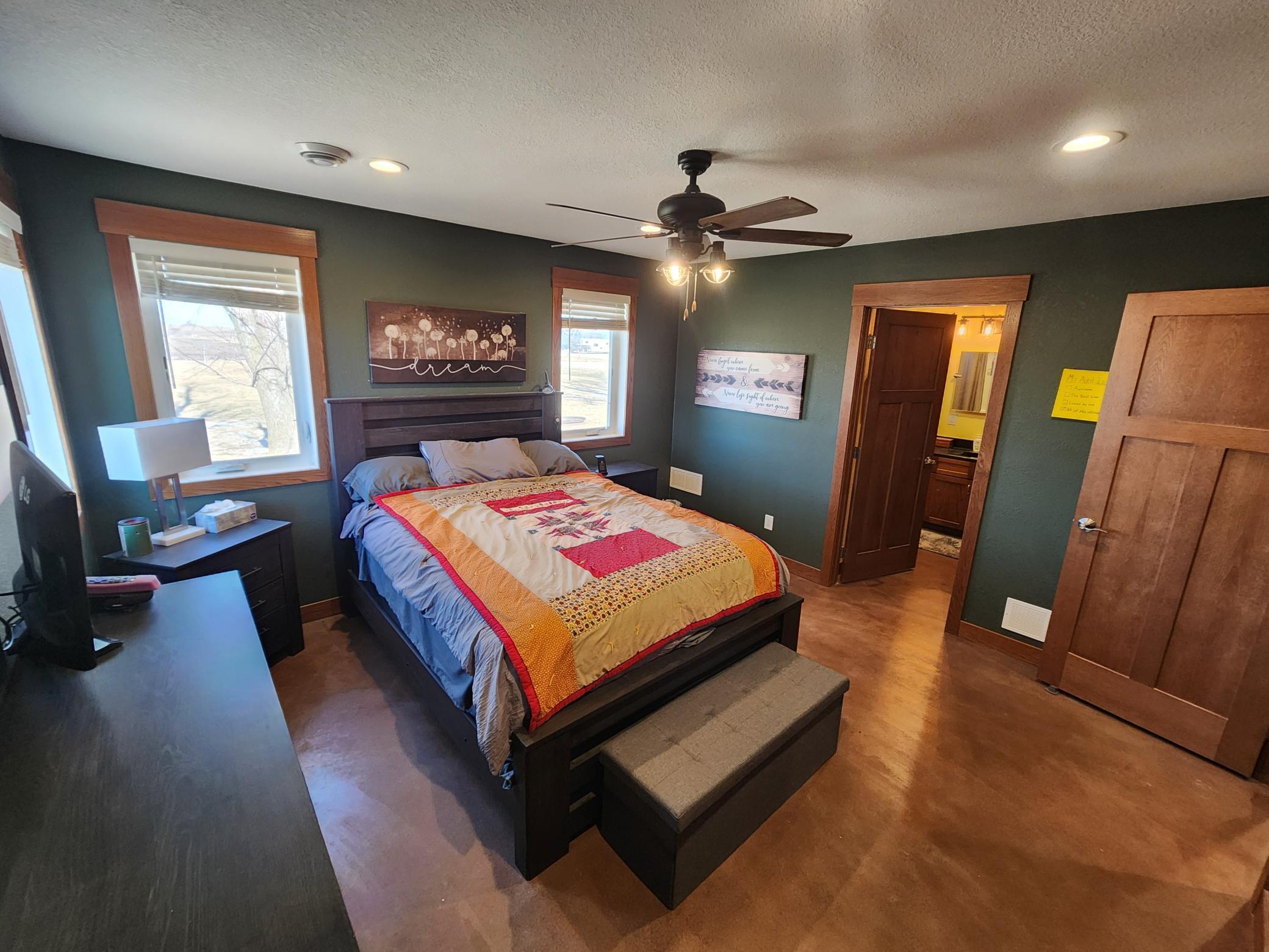210 1st Street Property Photo 10