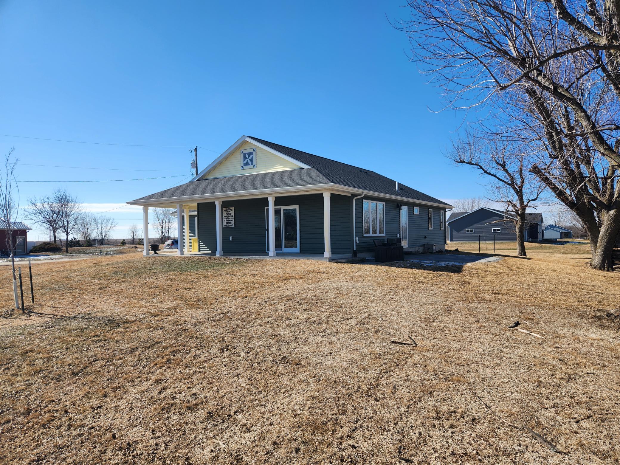 210 1st Street Property Photo 22
