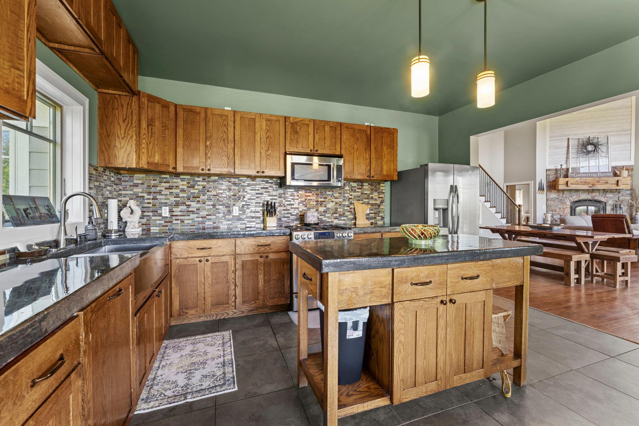 685 Cuttingwood Road Property Photo 31