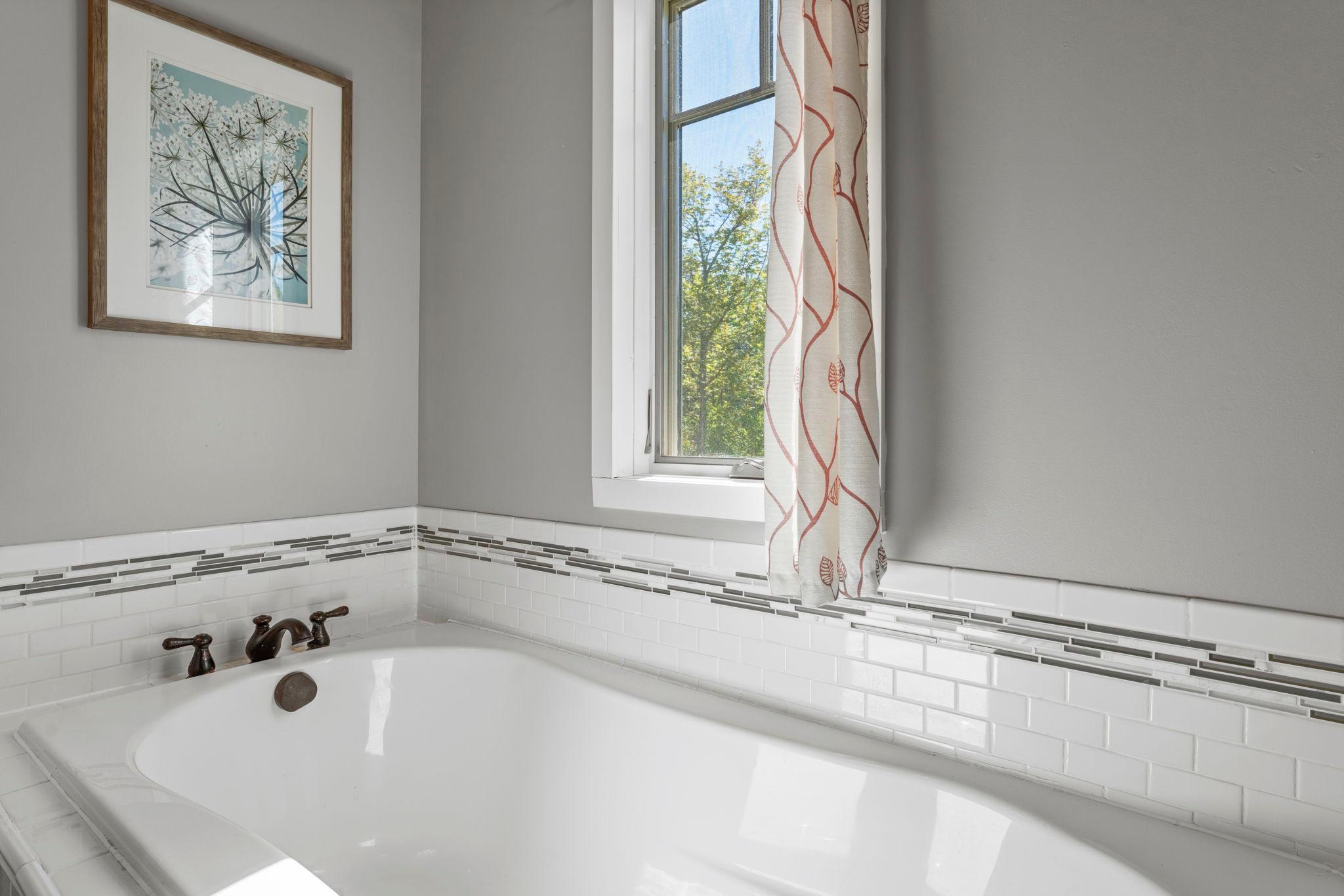 685 Cuttingwood Road Property Photo 46
