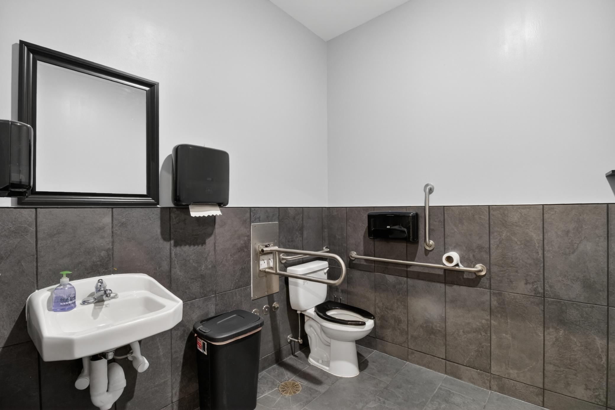 3302 State Highway 210 W Property Photo 14
