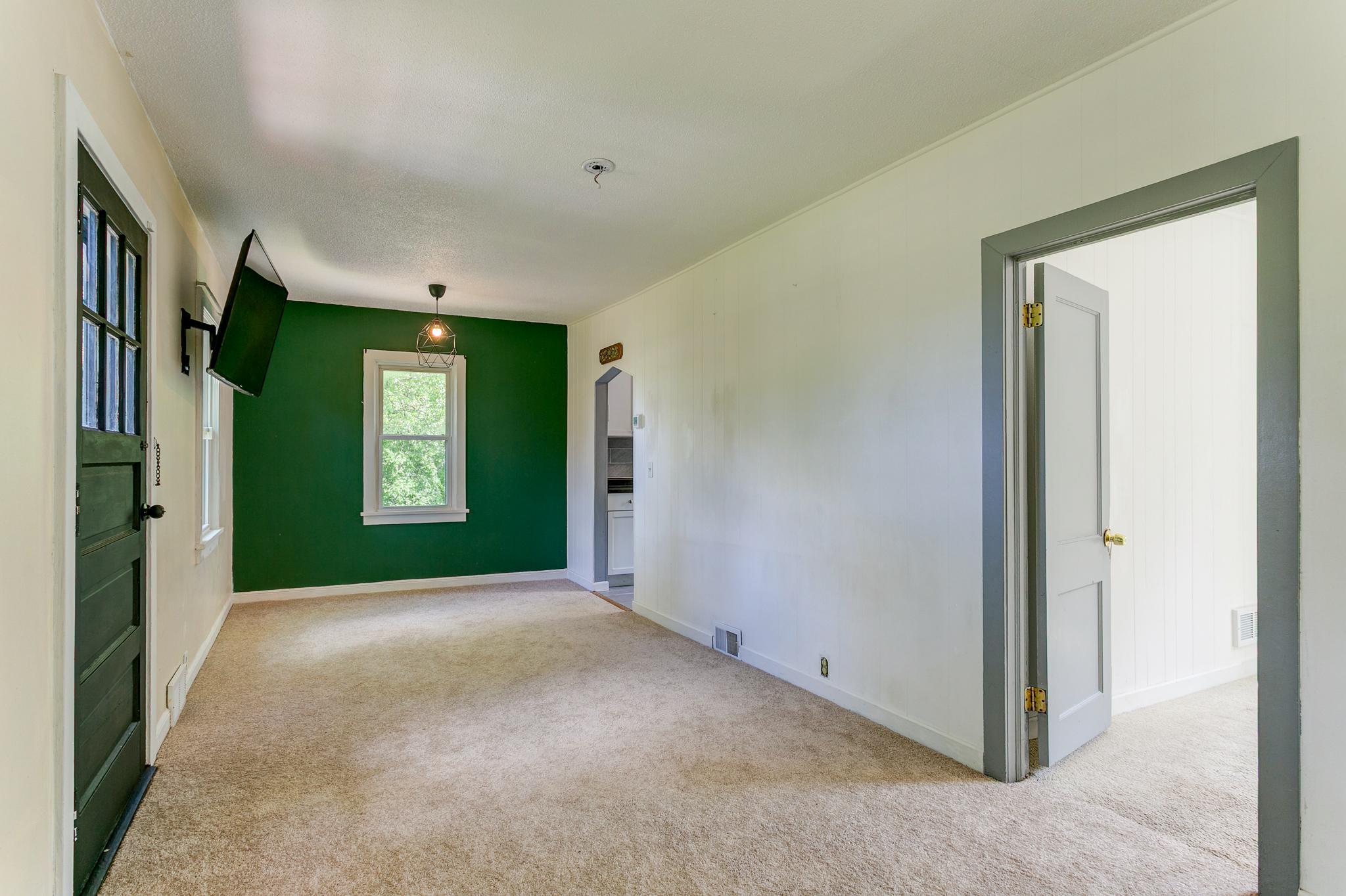 1612 County Road C E Property Photo 7