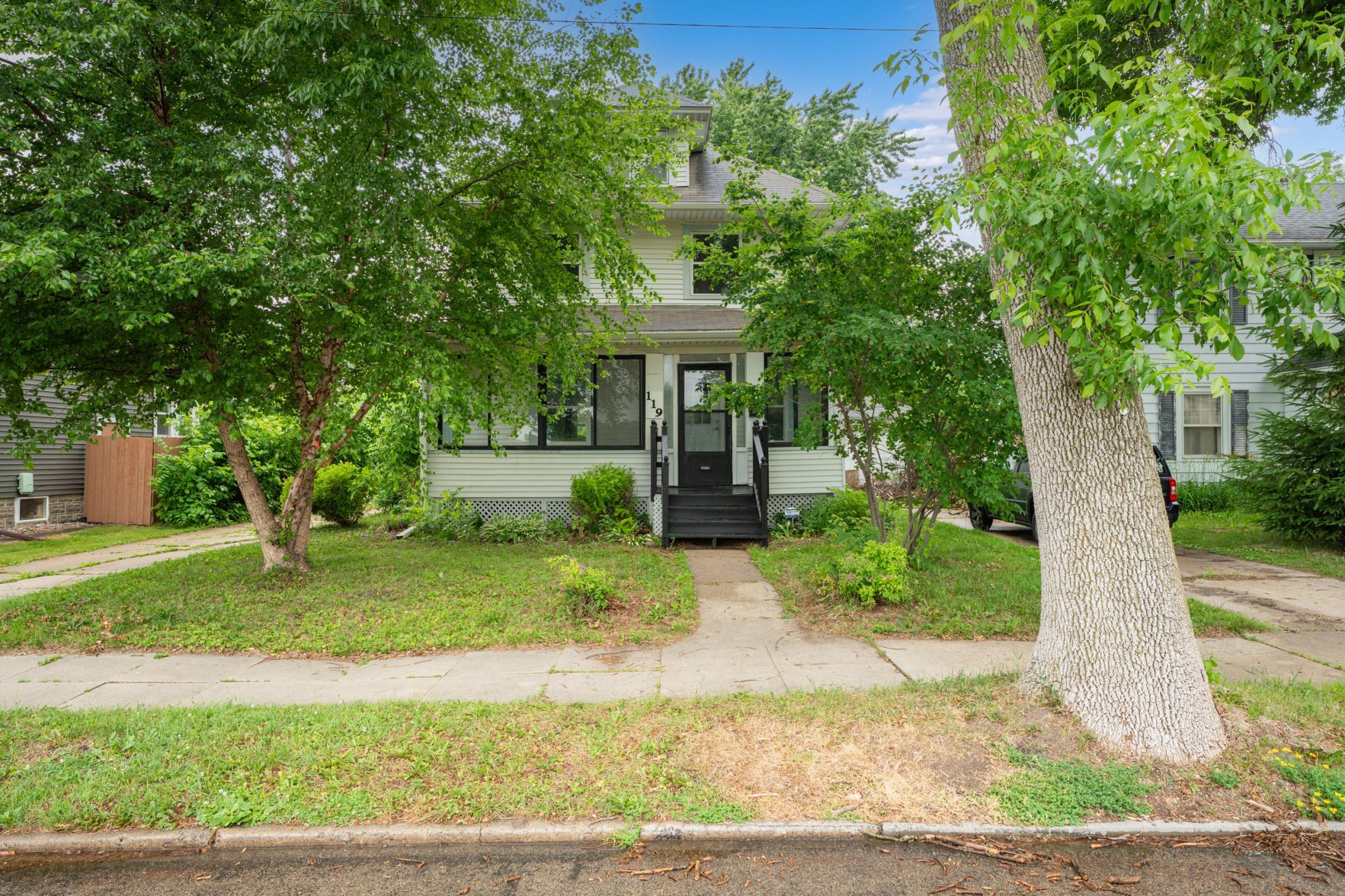 119 13th Avenue Se Property Photo 1