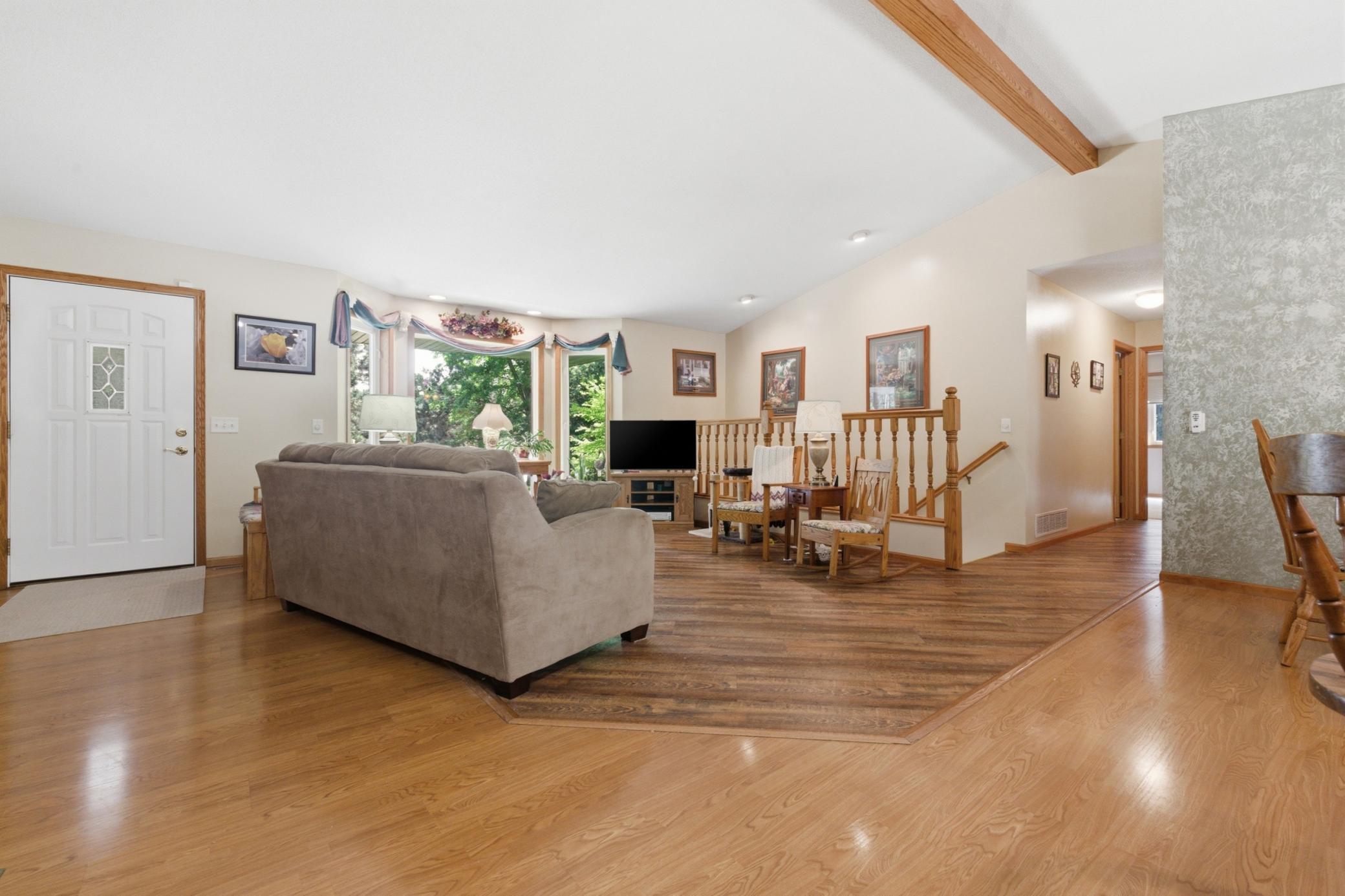 1552 Harrison Drive Sw Property Photo 4