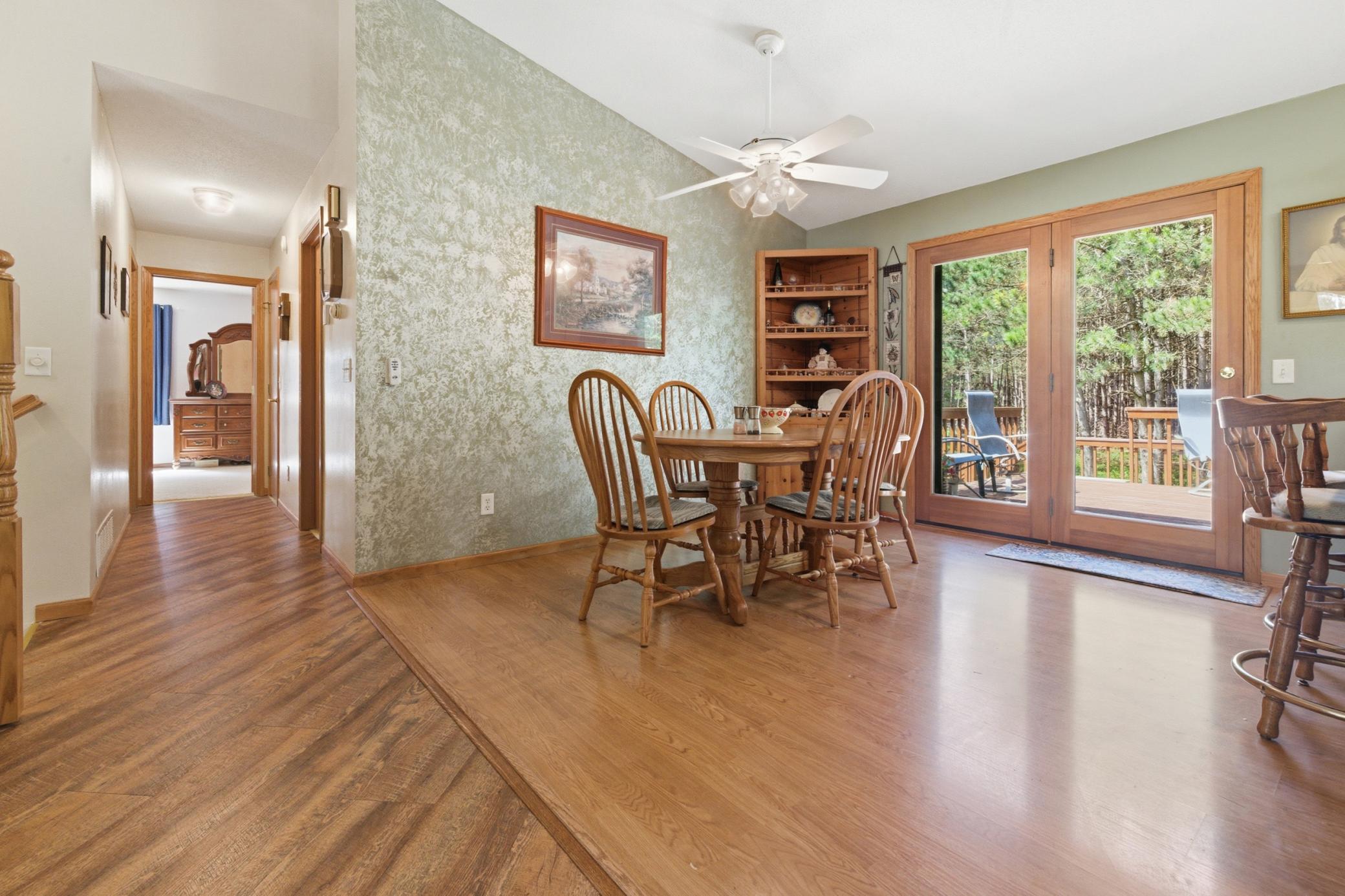 1552 Harrison Drive Sw Property Photo 7