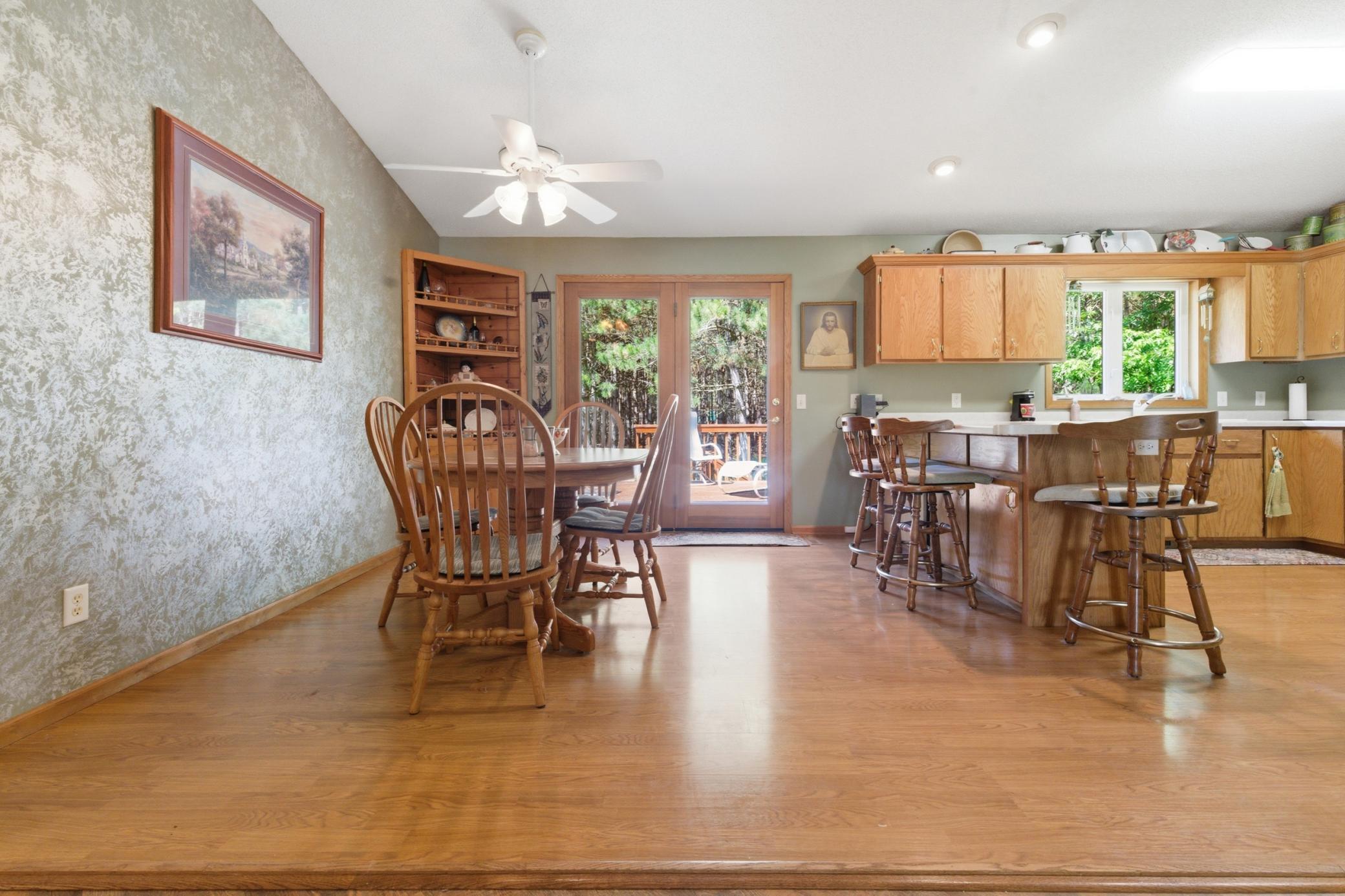 1552 Harrison Drive Sw Property Photo 8
