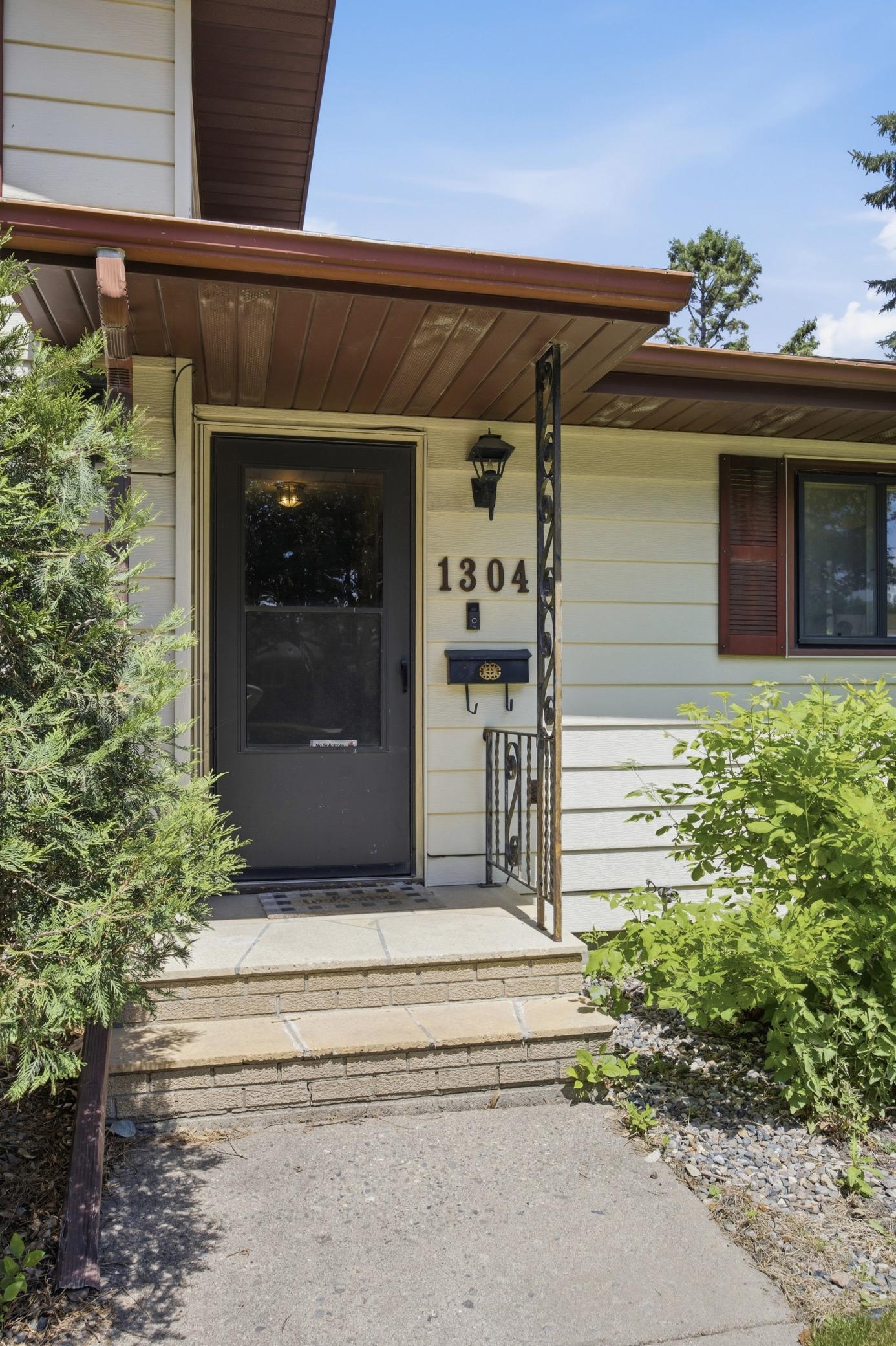 1304 26th Avenue S Property Photo 3