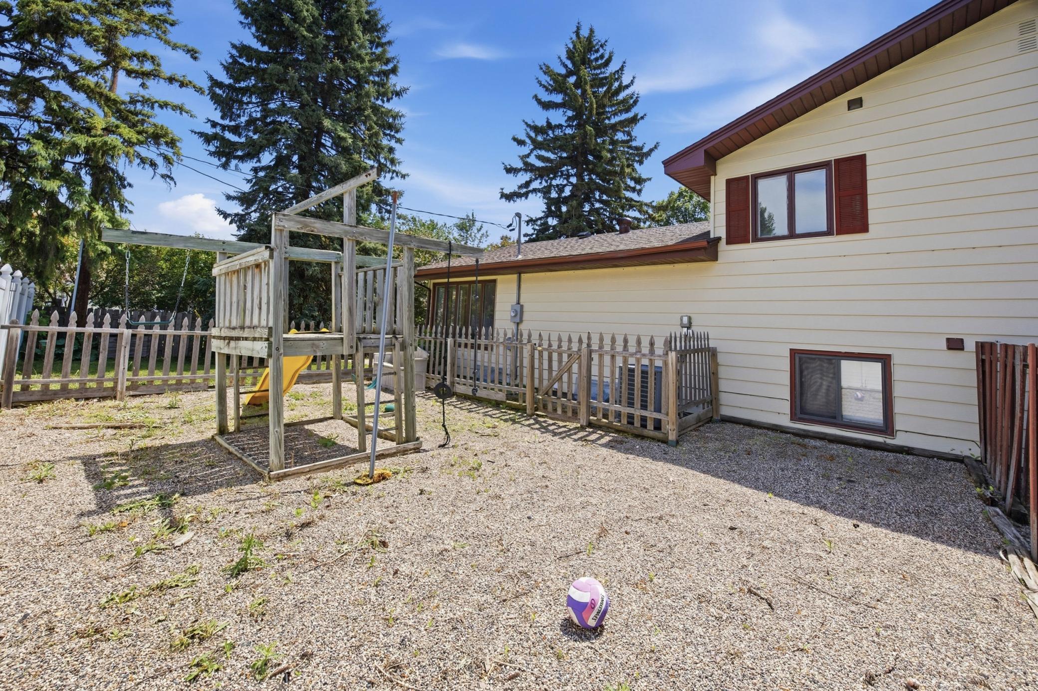 1304 26th Avenue S Property Photo 6