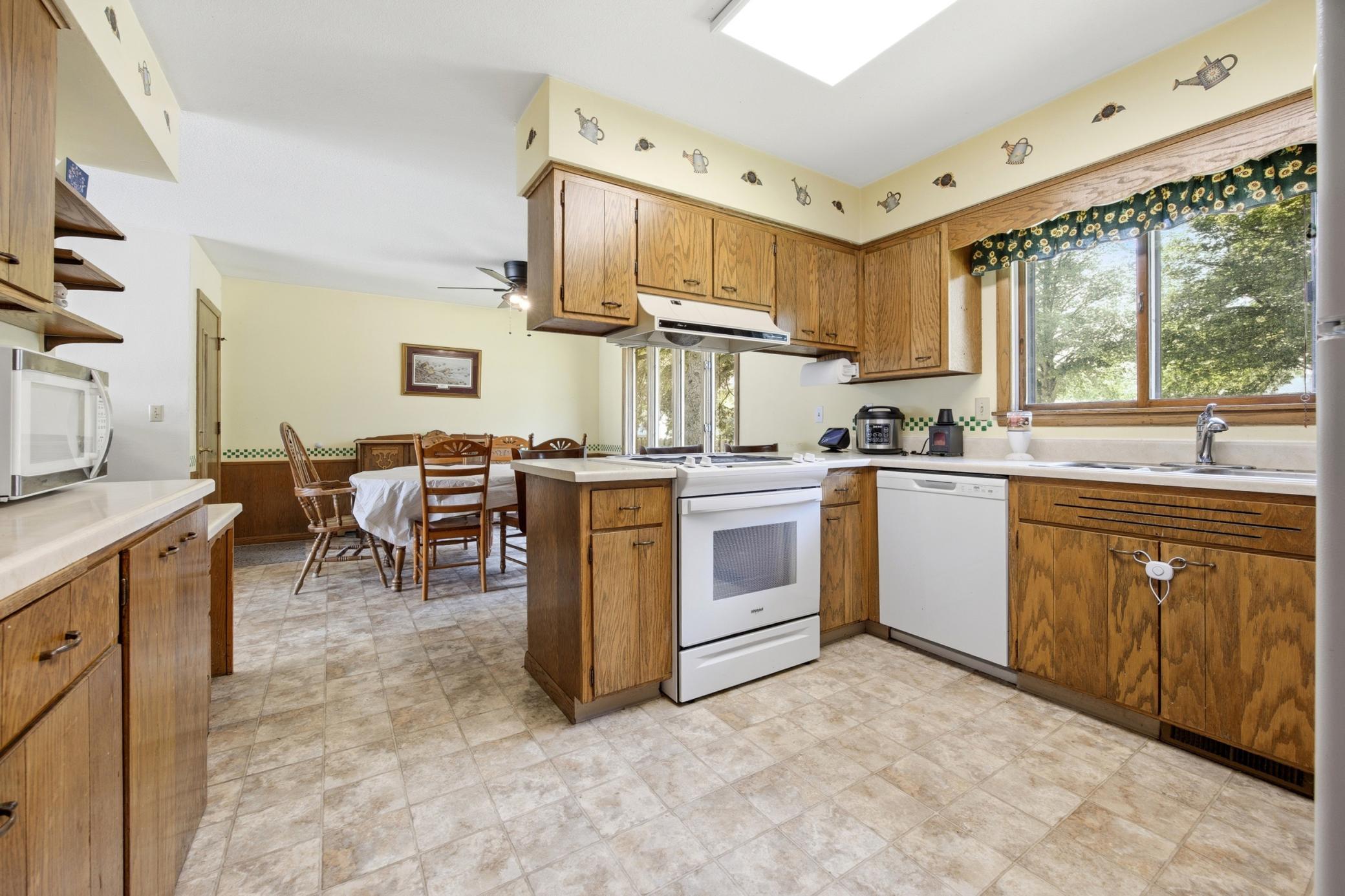 1304 26th Avenue S Property Photo 9
