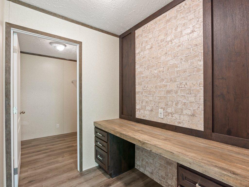 22668 299th Avenue Property Photo 9