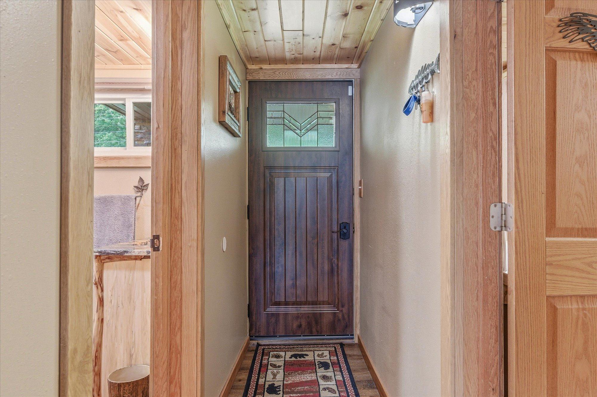 80 Monroe Avenue Property Photo 6