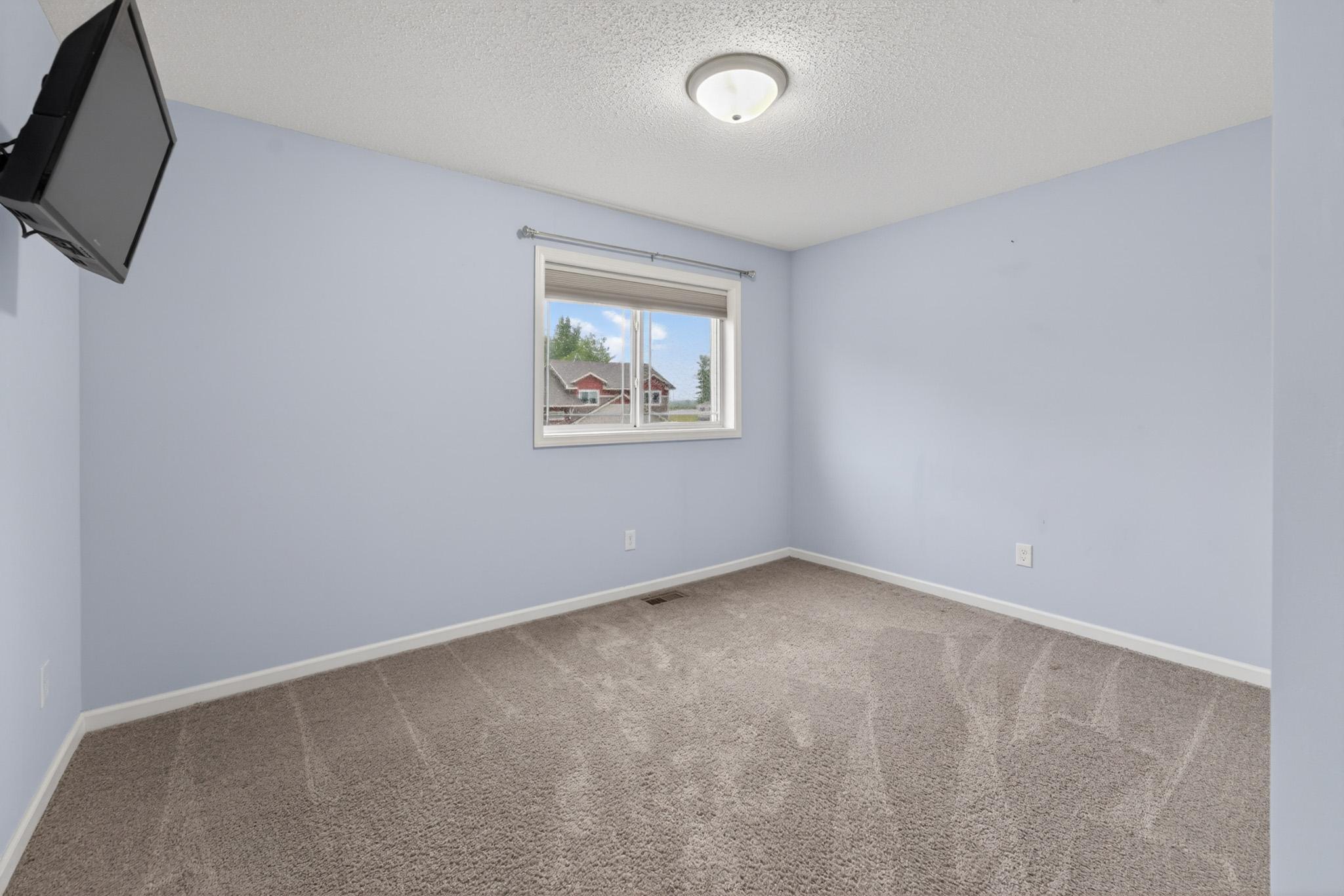 835 Highview Loop Se Property Photo 15