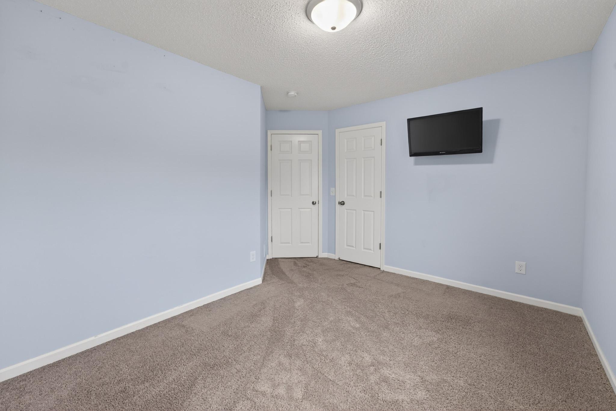 835 Highview Loop Se Property Photo 16