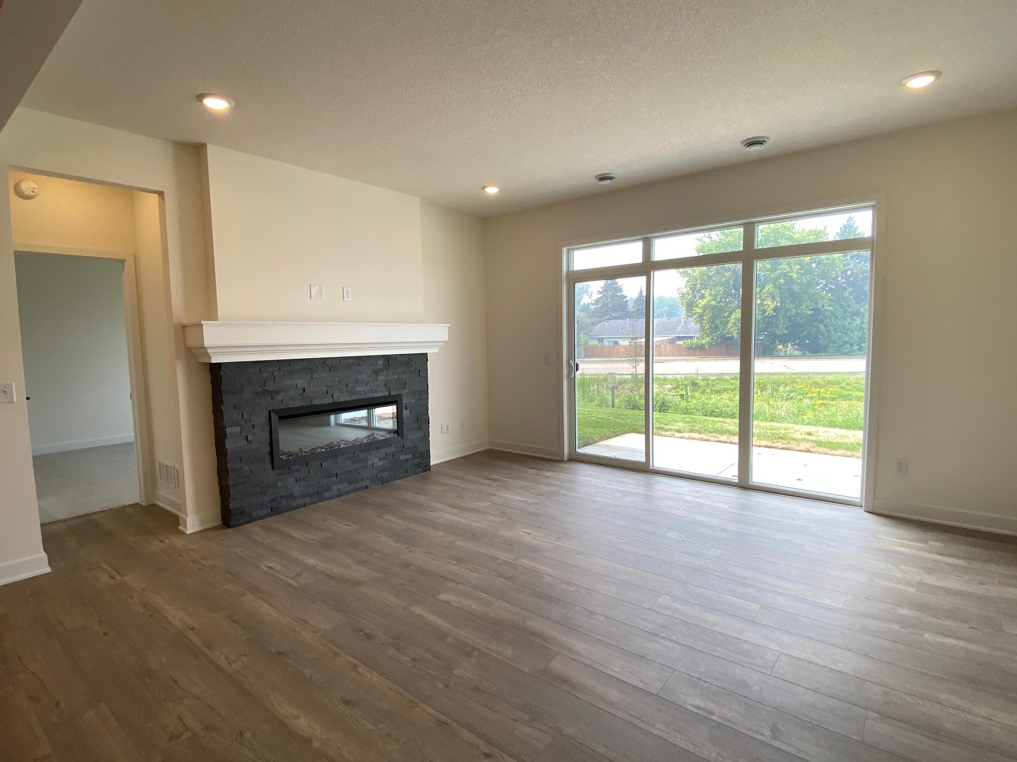 13789 Hollybrook Circle Property Photo 3