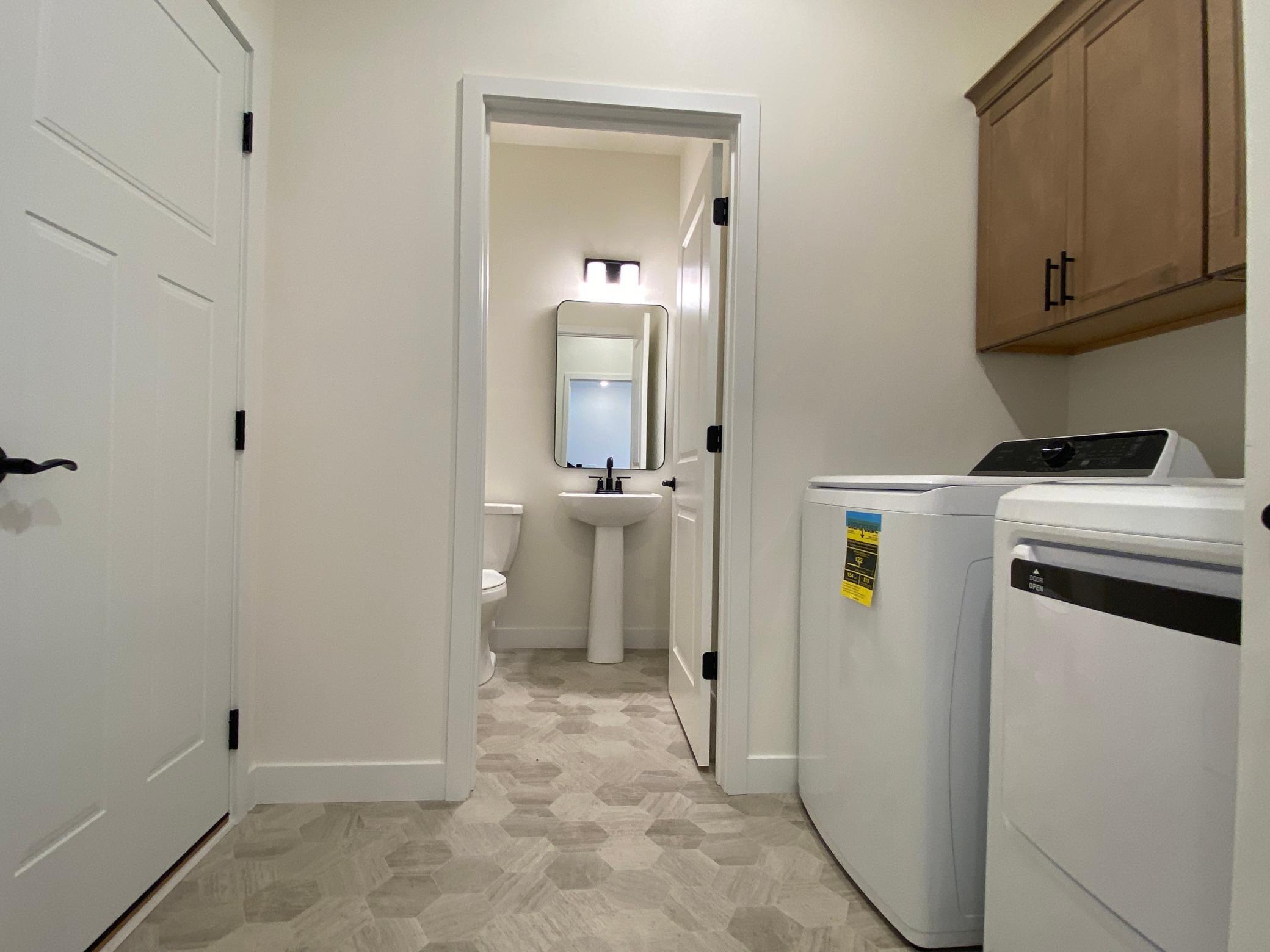 13789 Hollybrook Circle Property Photo 4