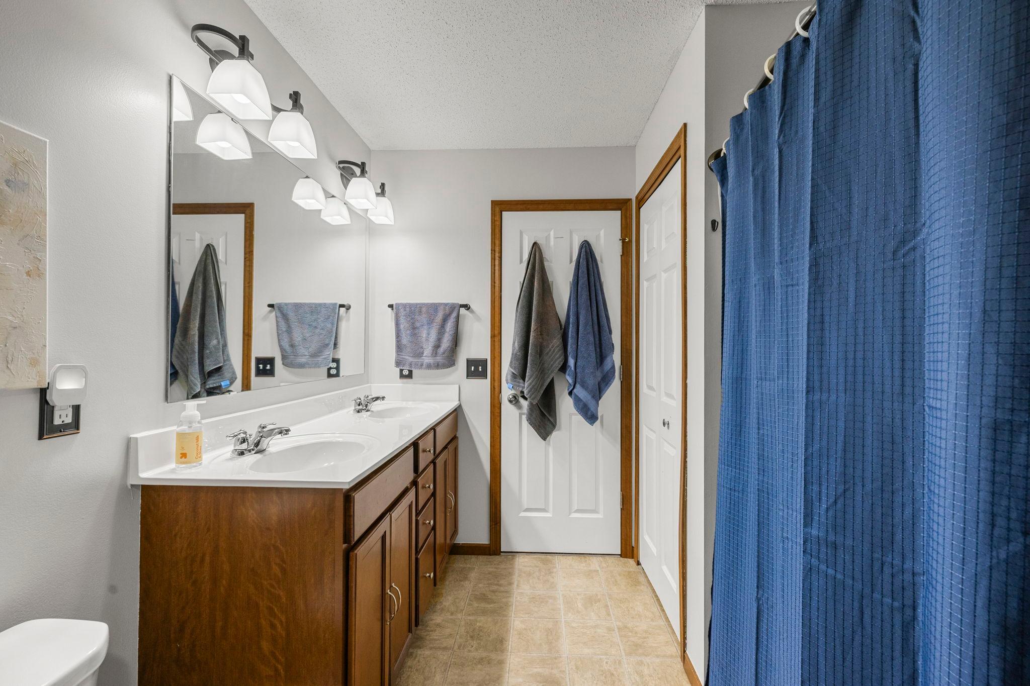 8334 Emery Parkway N 2408 Property Photo 43