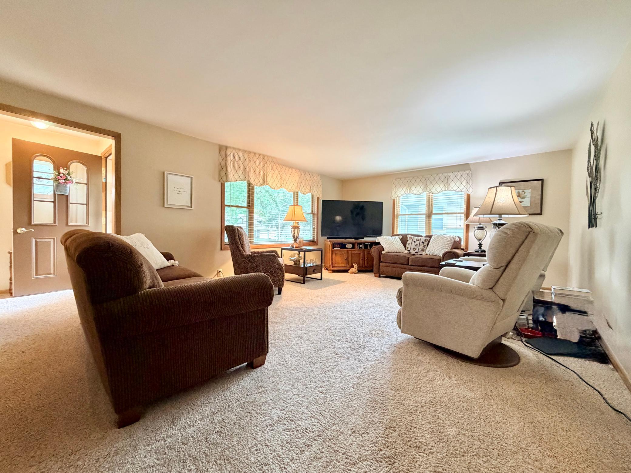 1801 S Shore Drive Property Photo 10