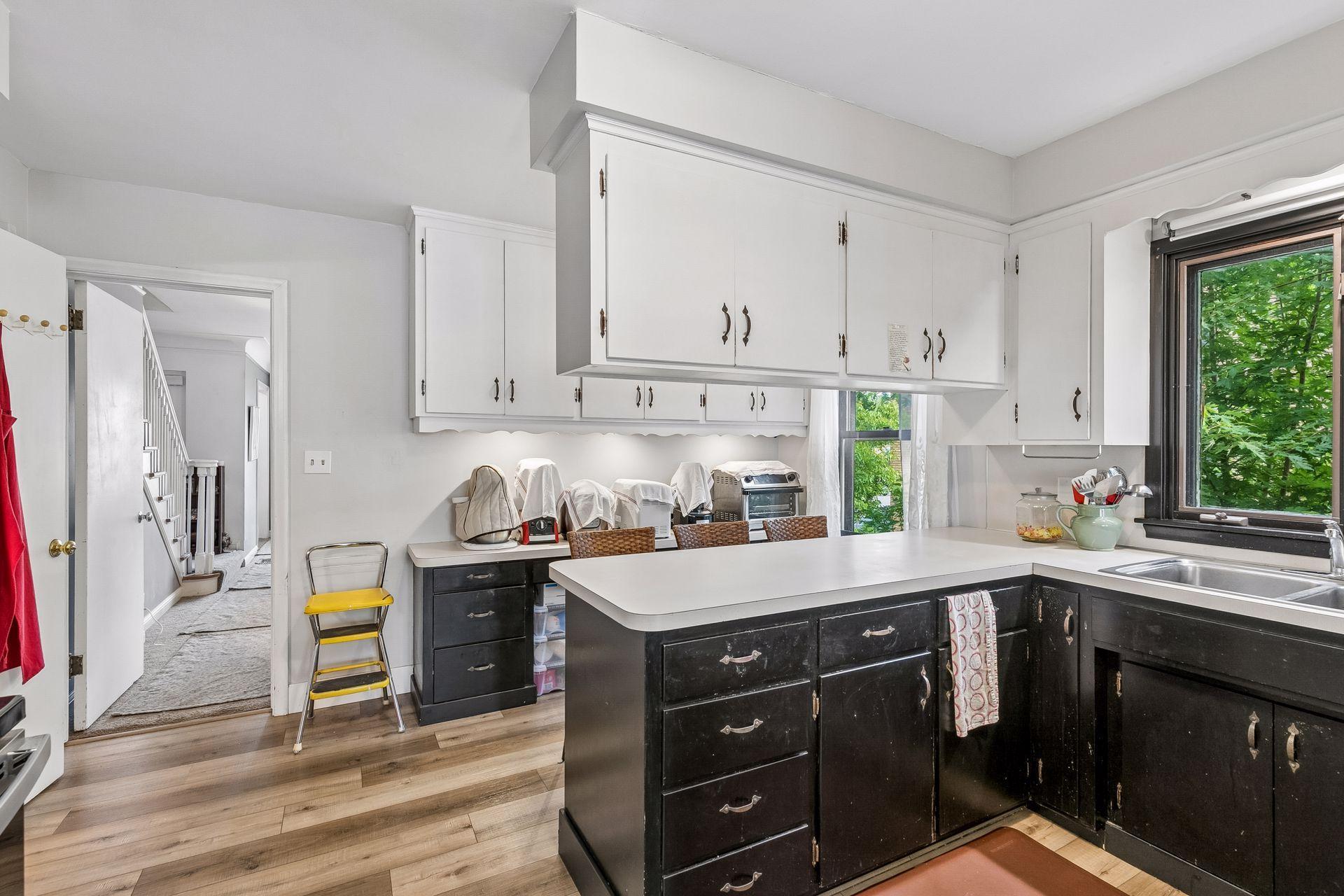 5536 Chicago Avenue Property Photo 8